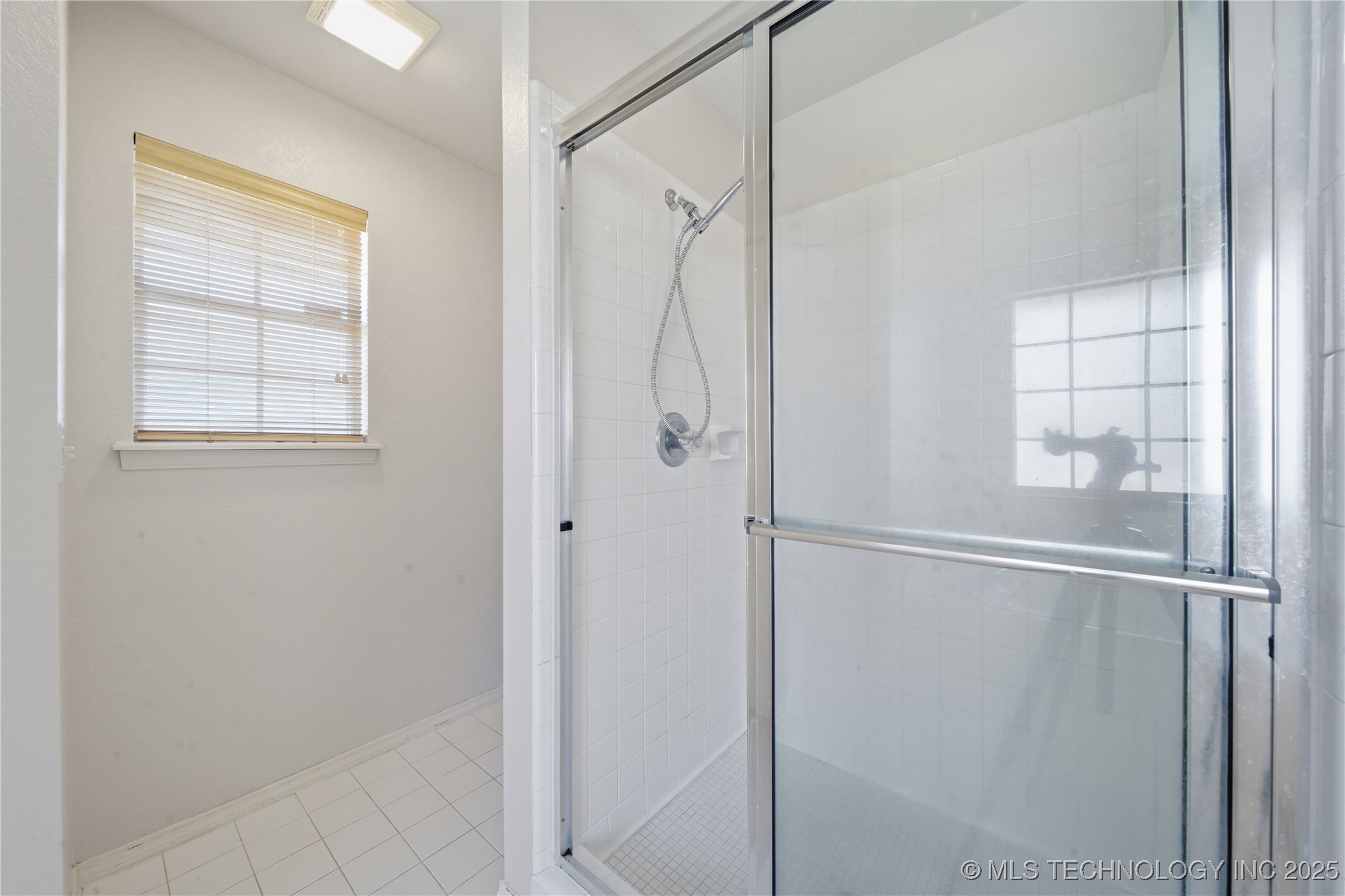 4611 S 200th East Avenue Property Photo 24