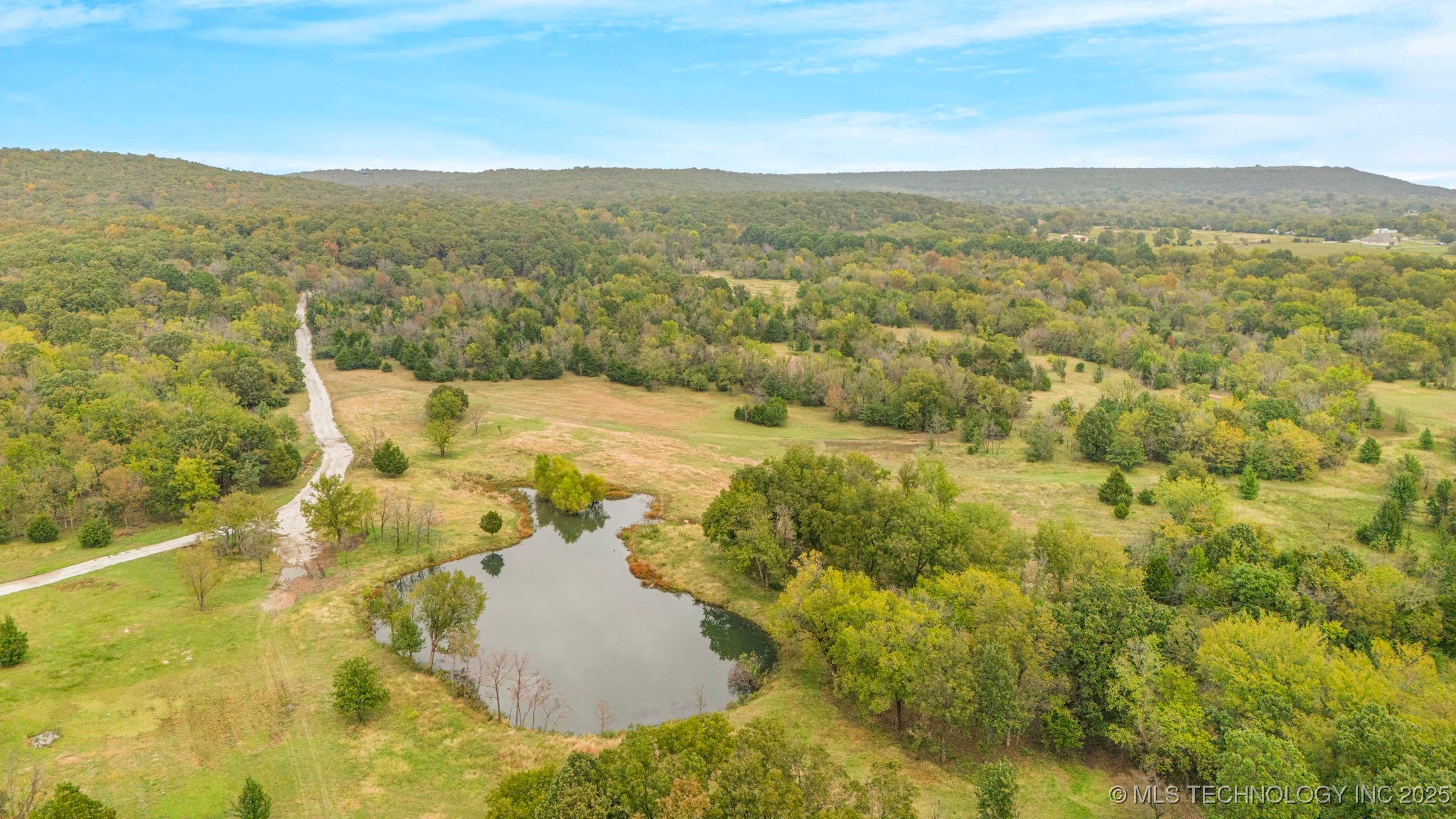 40 W 53rd Street North Property Photo 3