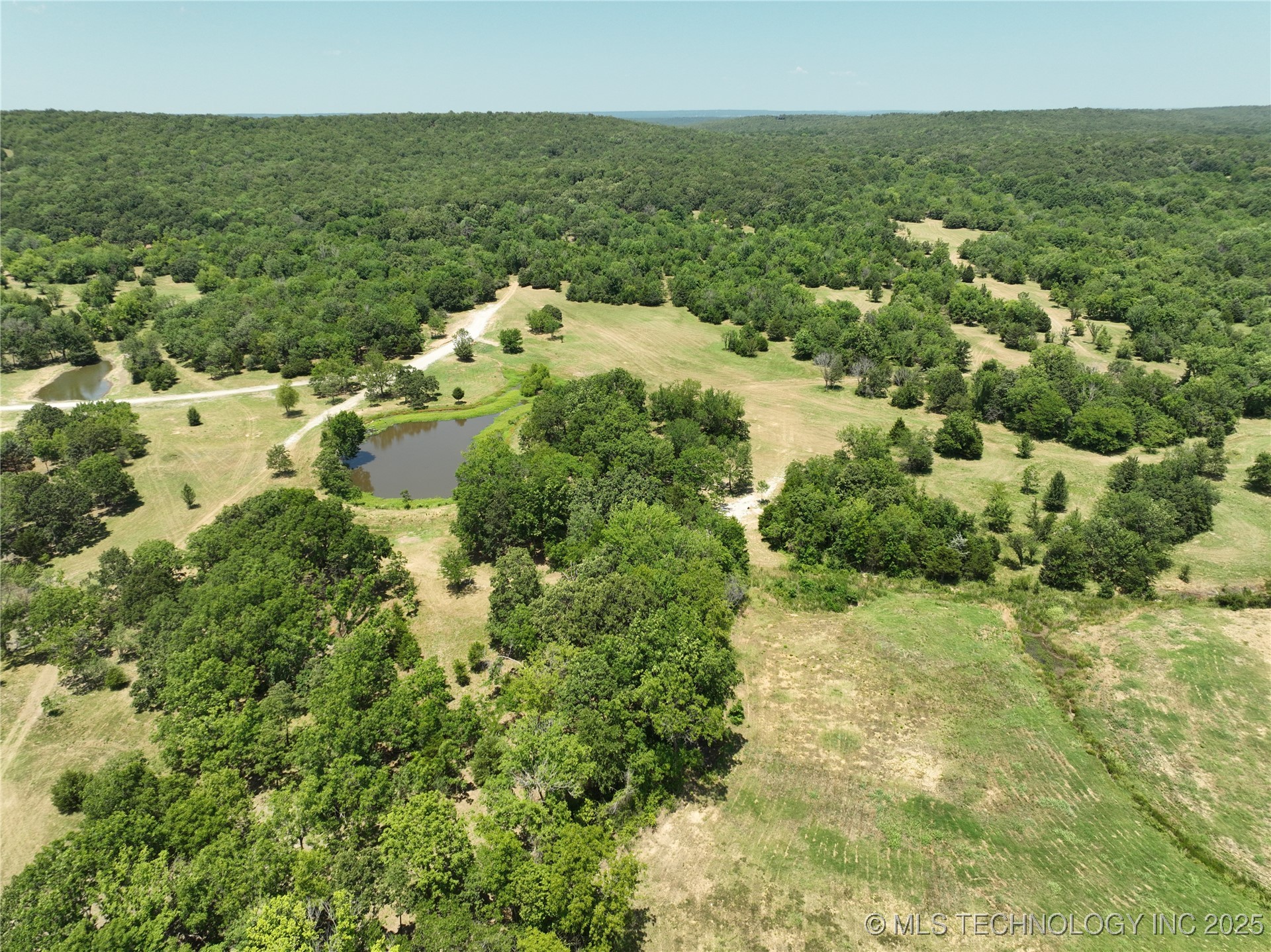 40 W 53rd Street North Property Photo 6