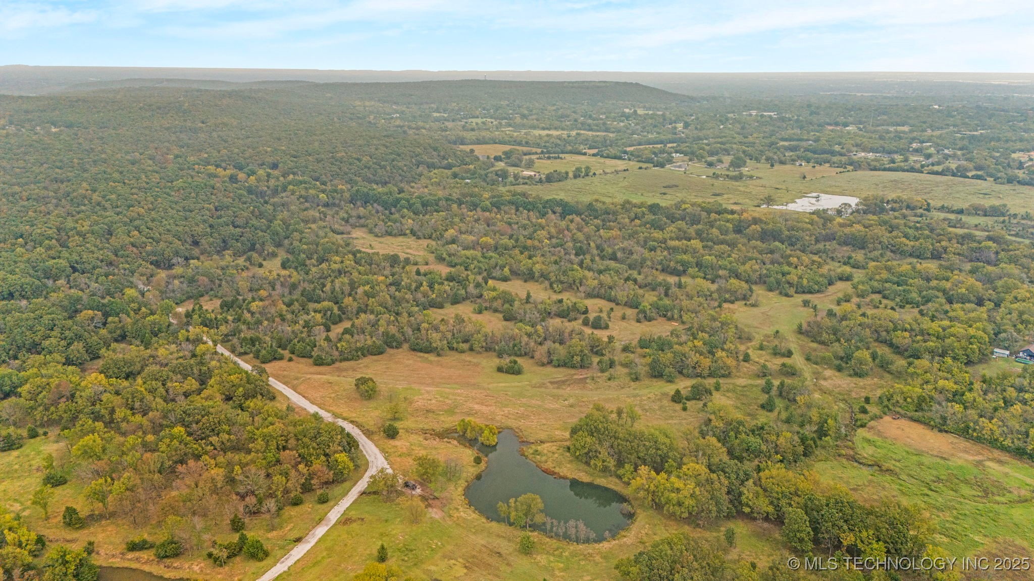 40 W 53rd Street North Property Photo 9