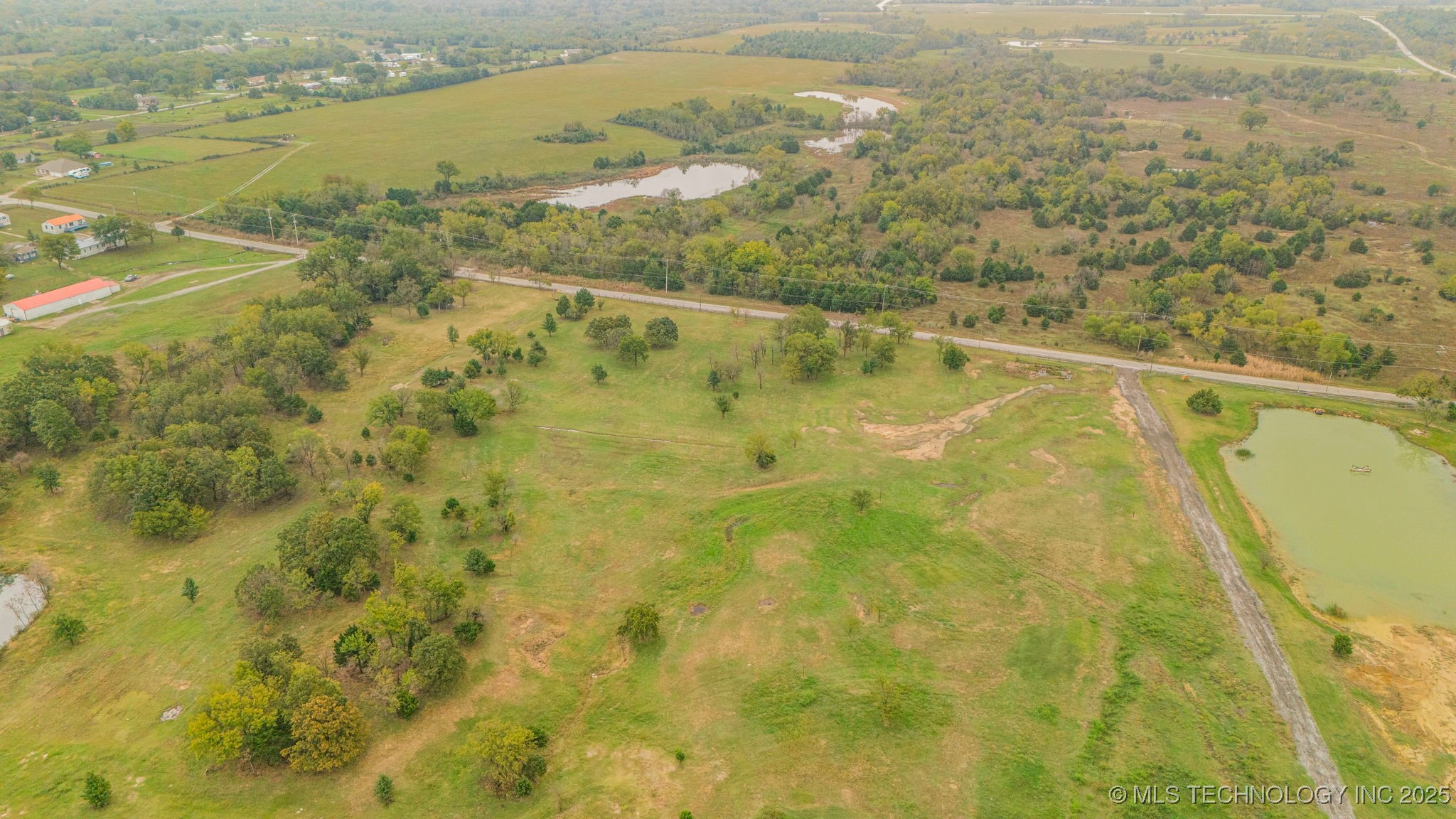 40 W 53rd Street North Property Photo 19