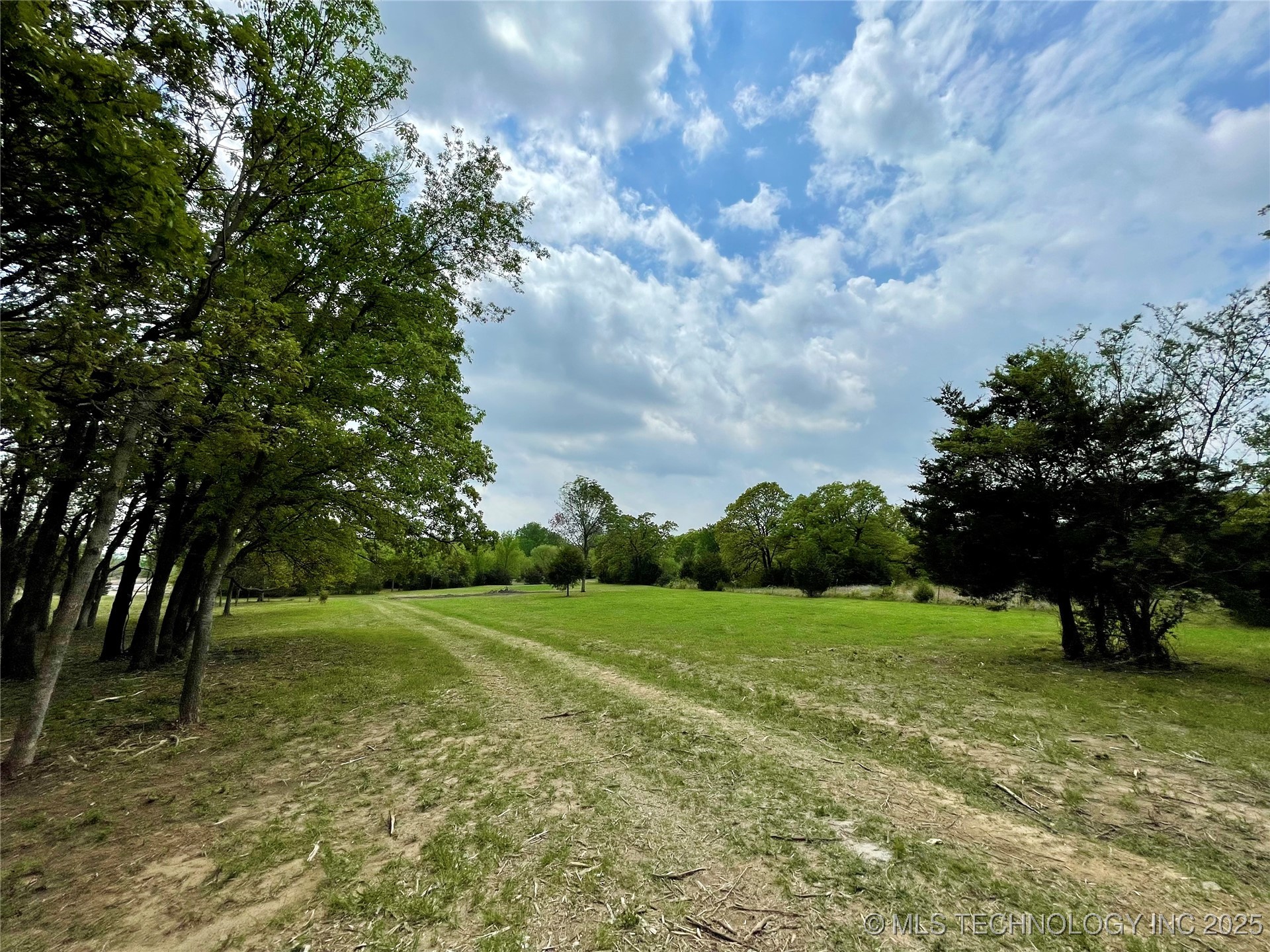 69 W 53rd Street Property Photo 12