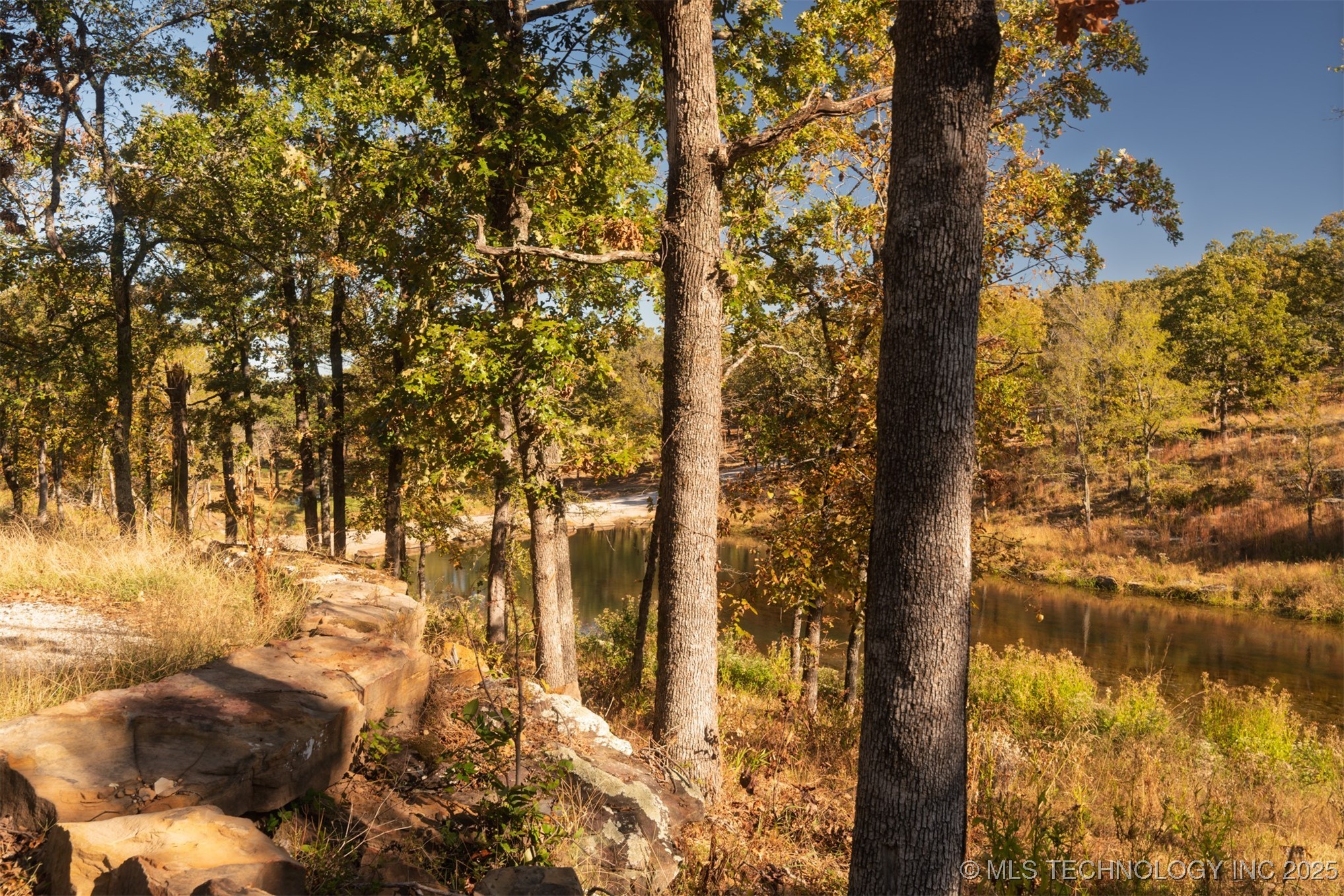 080 260th Street Property Photo 5