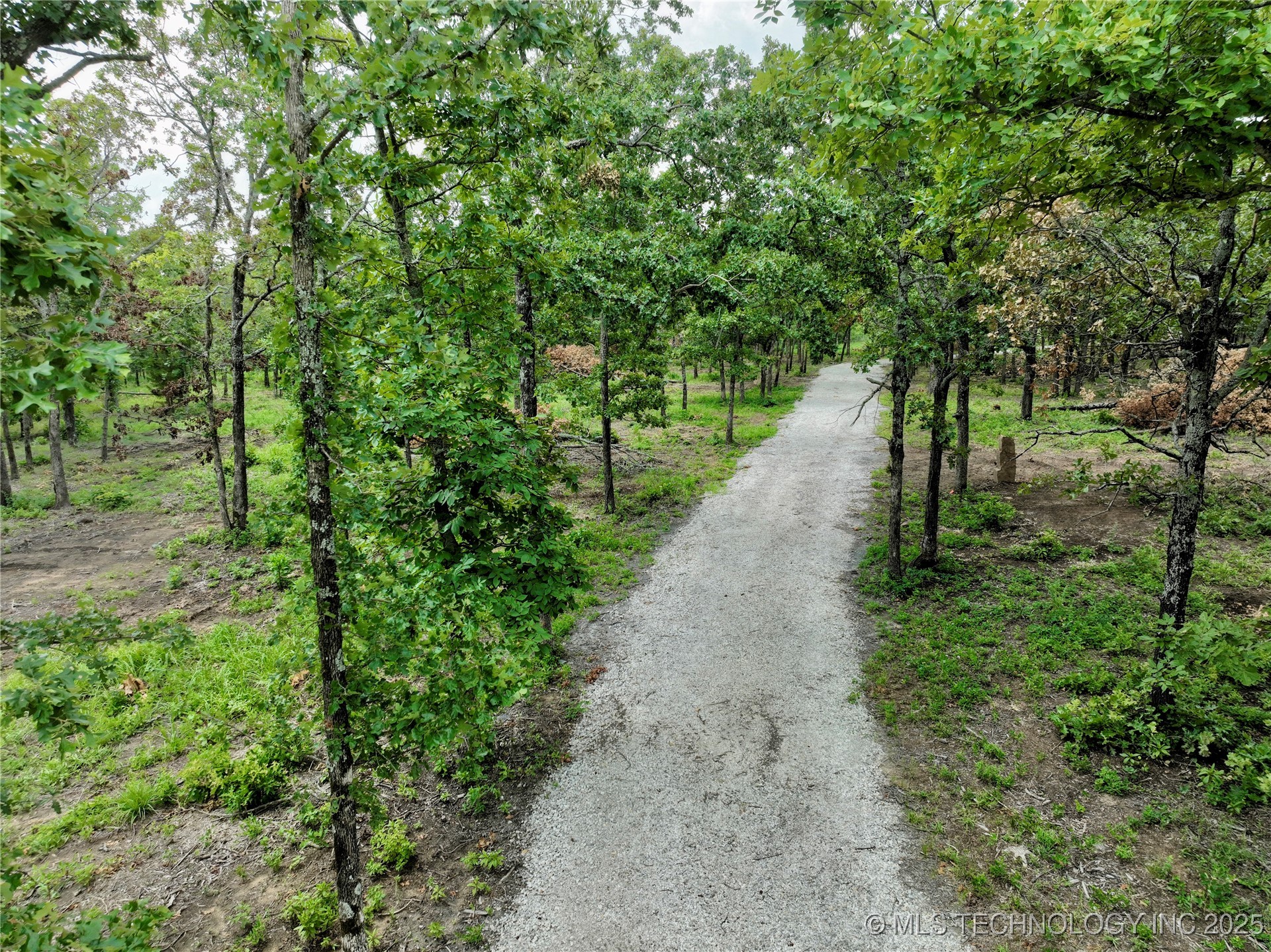 080 260th Street Property Photo 6