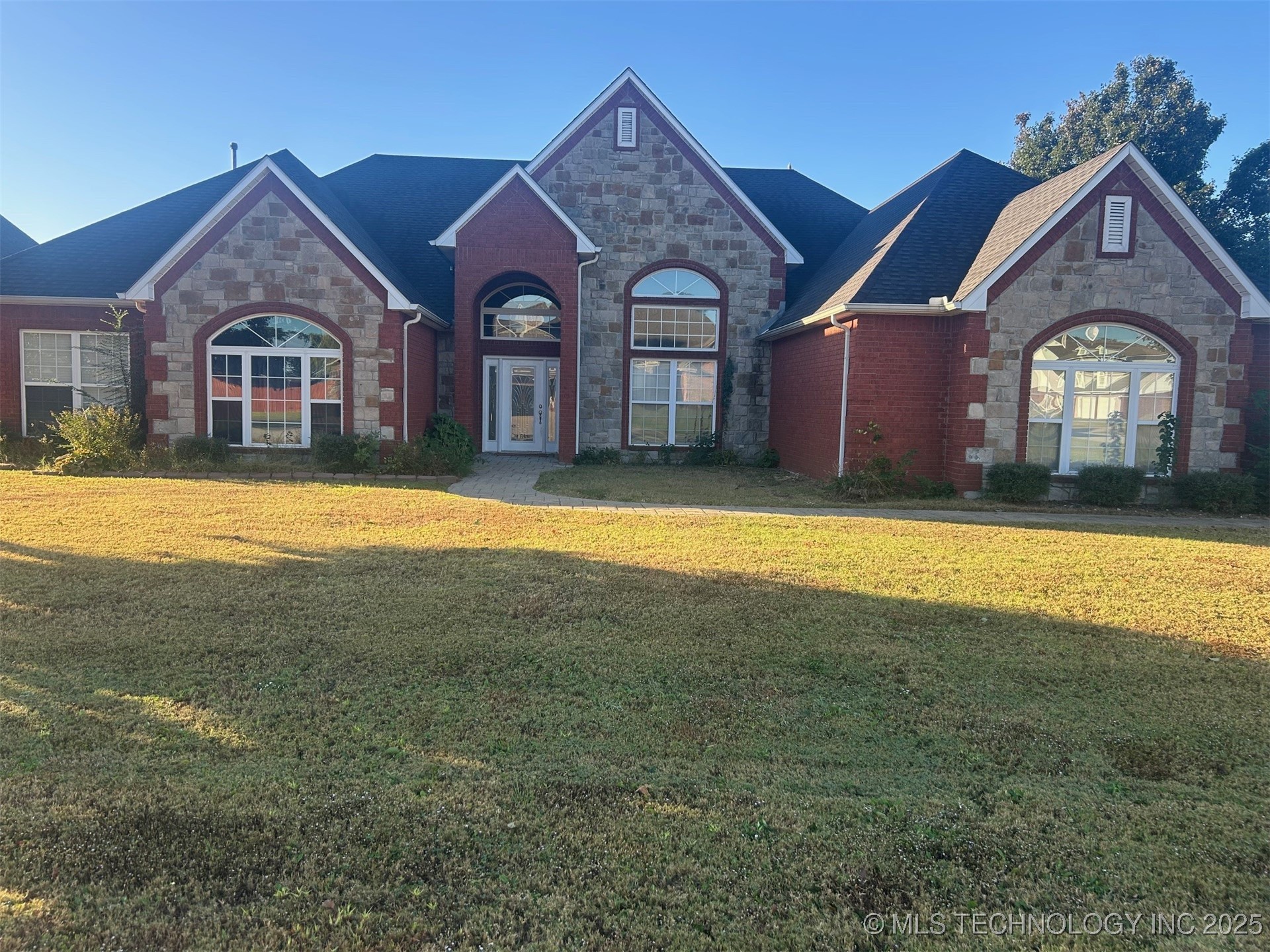 1104 Sw 22nd Street Property Photo 1