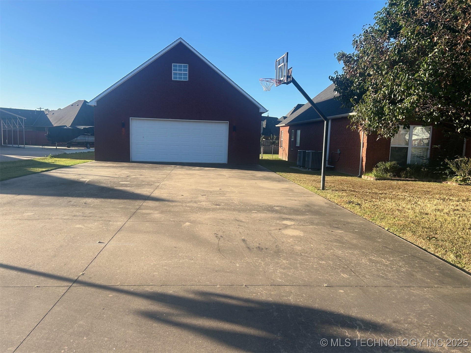 1104 Sw 22nd Street Property Photo 5