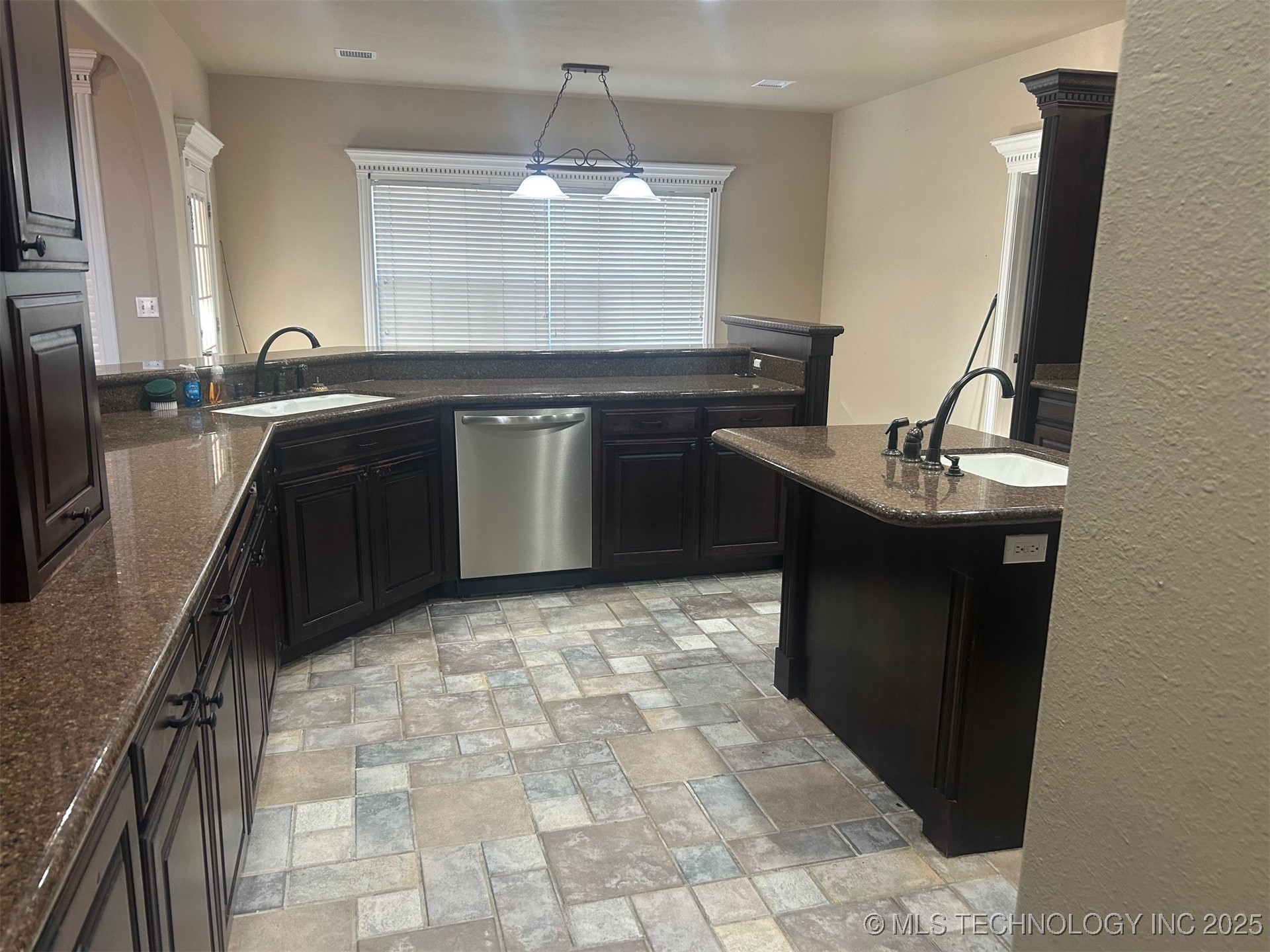 1104 Sw 22nd Street Property Photo 15