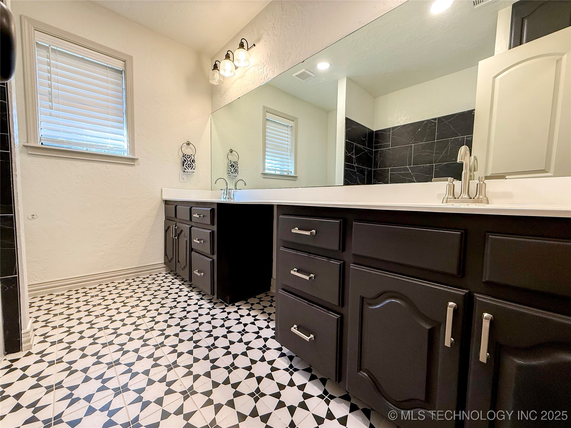 178182 N 3000 Road Property Photo 25