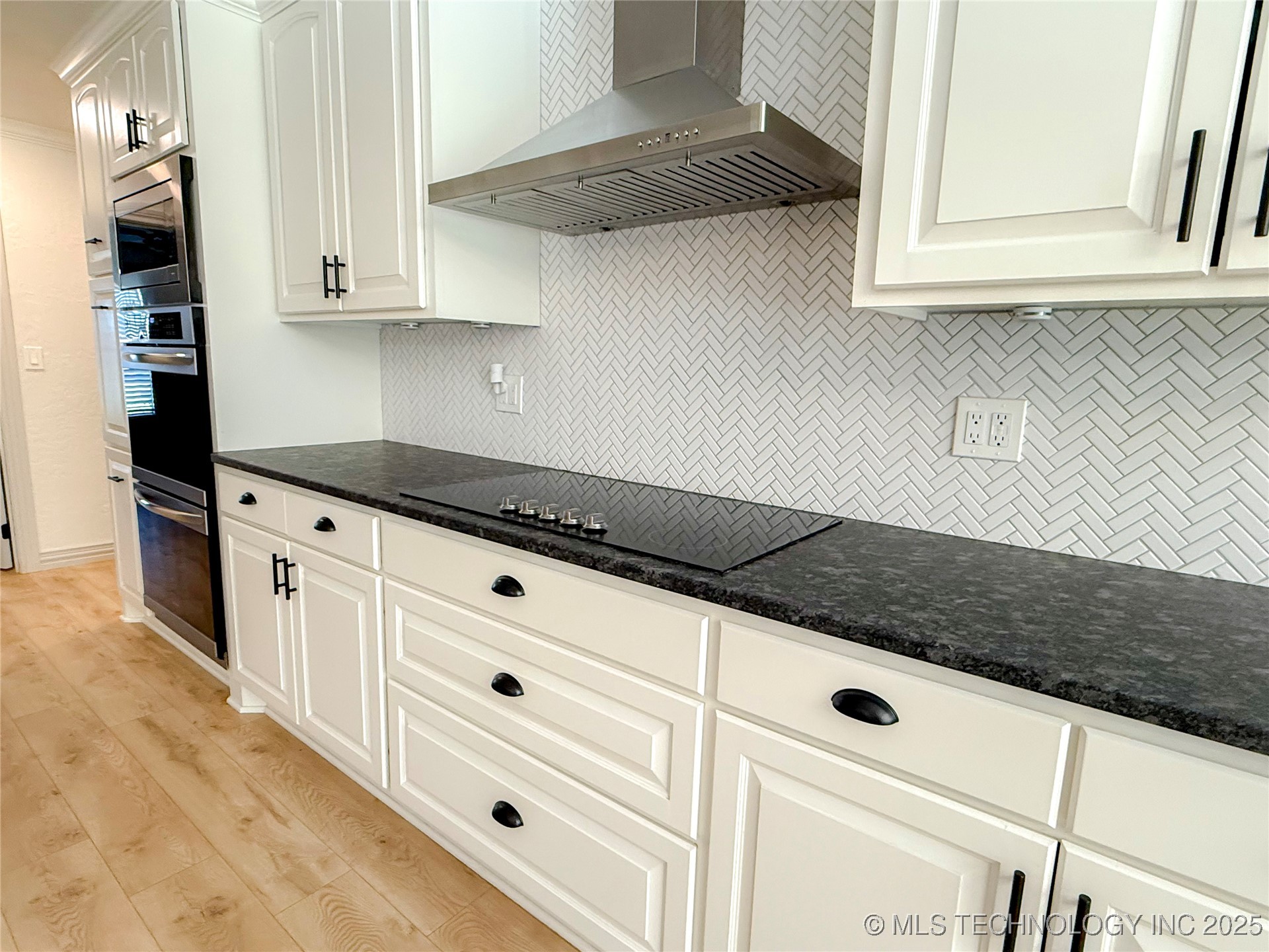 178182 N 3000 Road Property Photo 56