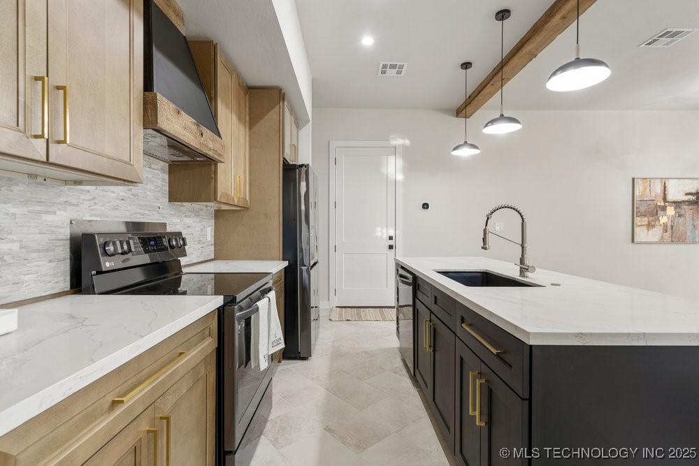 1717 W Newton Street Property Photo 14