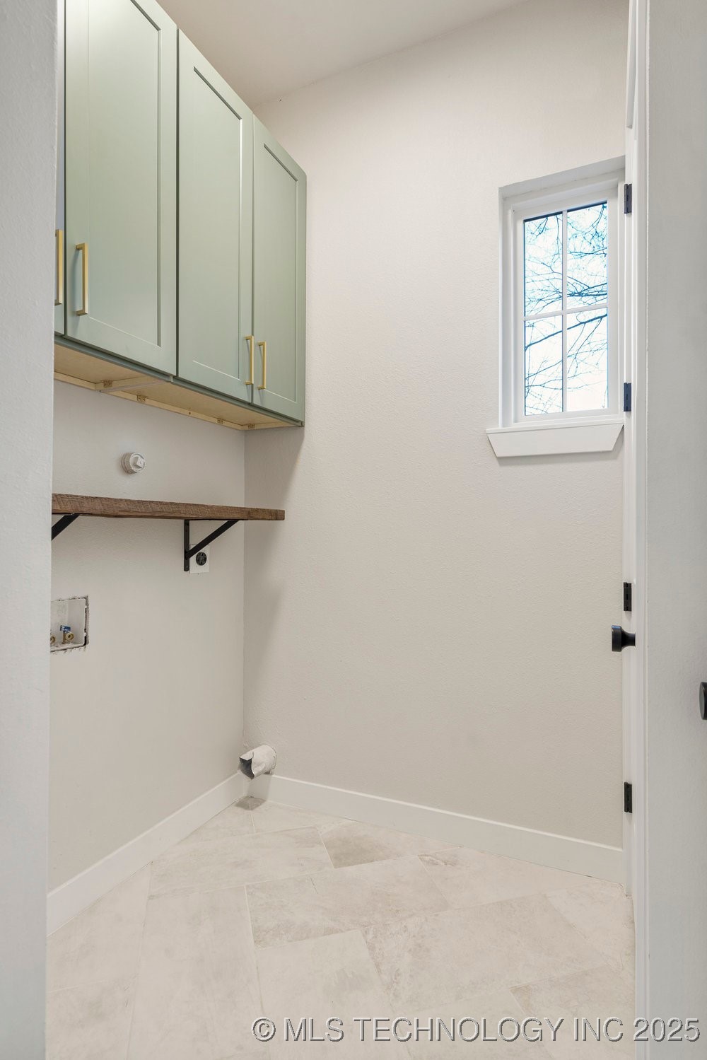 1717 W Newton Street Property Photo 20