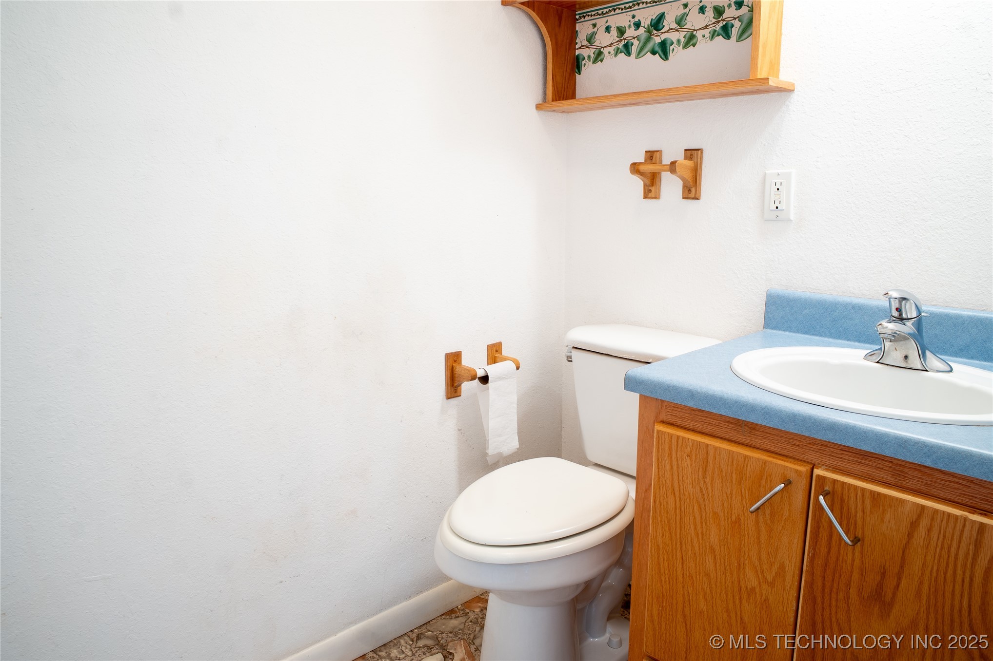 467875 Highway 62 Property Photo 12