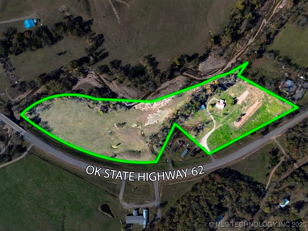 467875 Highway 62 Property Photo 49