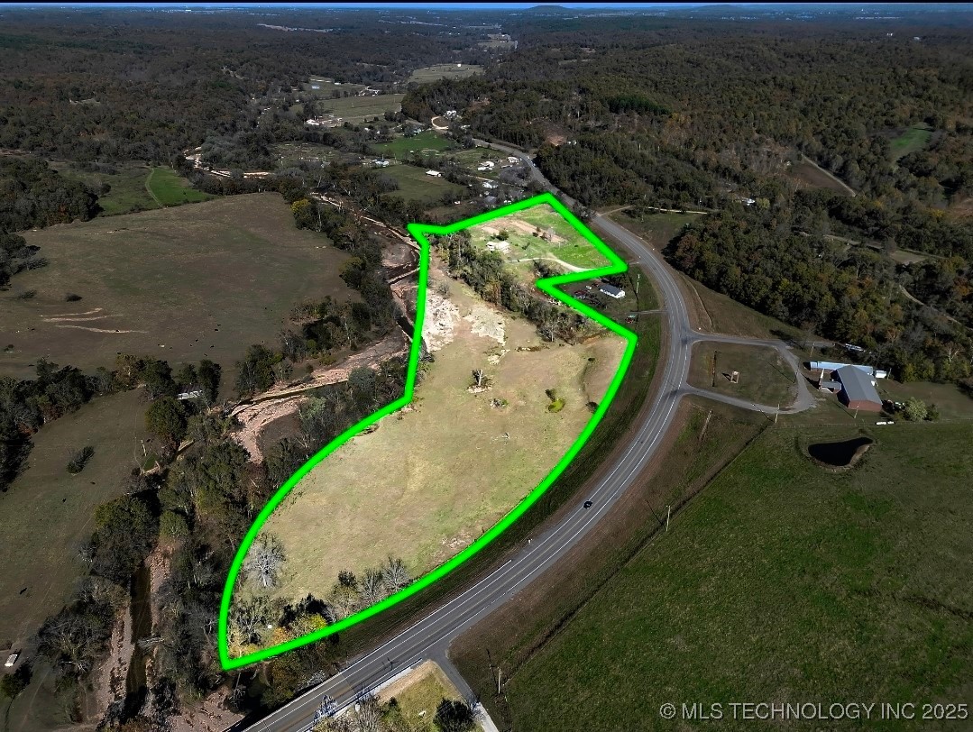 467875 Highway 62 Property Photo 52