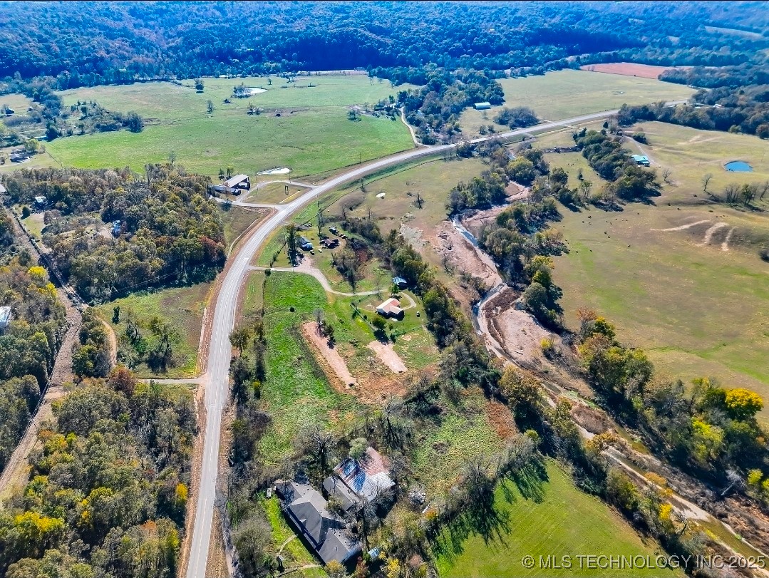 467875 Highway 62 Property Photo 57