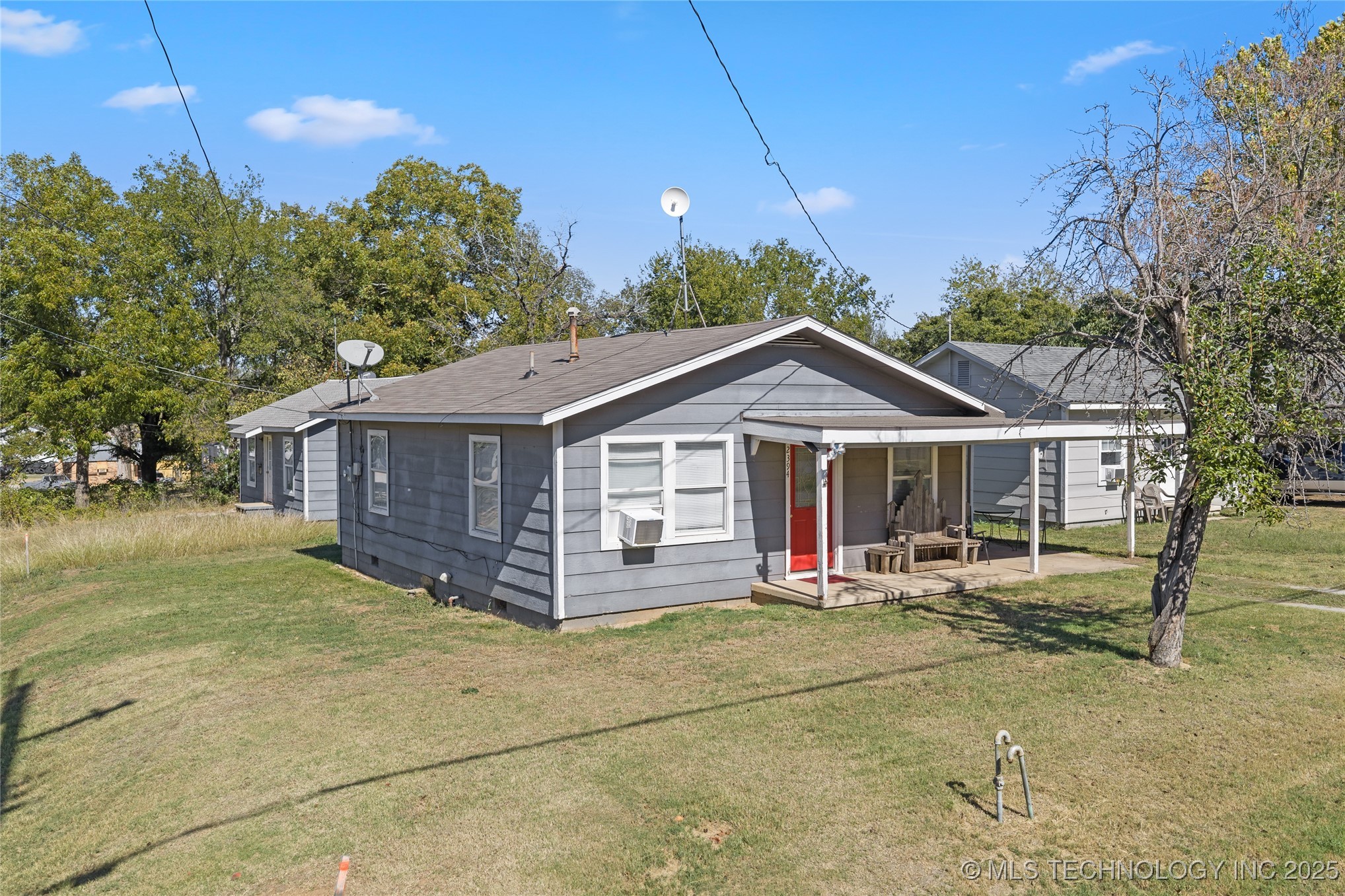 2394 Texas Street Property Photo 3