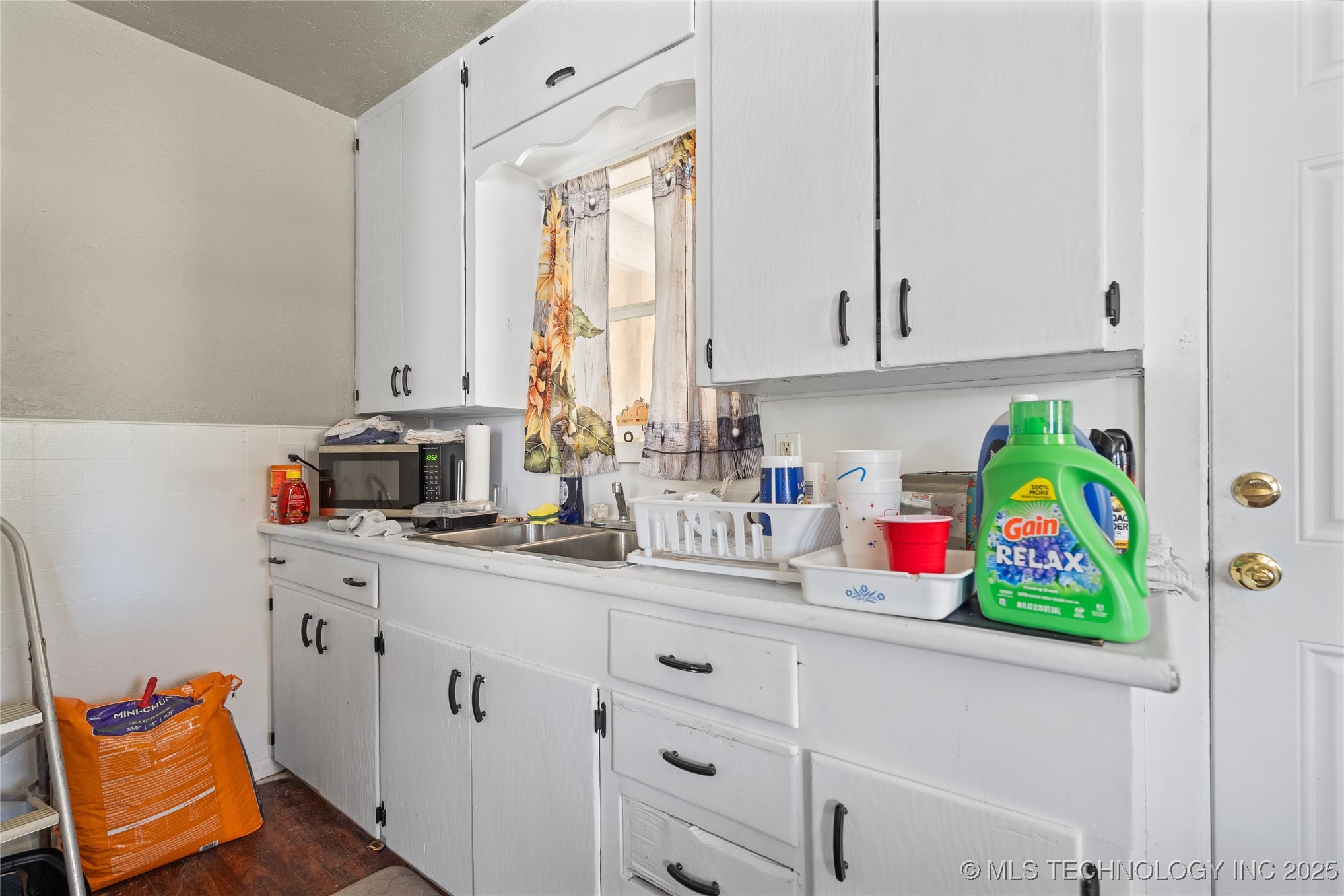 2394 Texas Street Property Photo 11