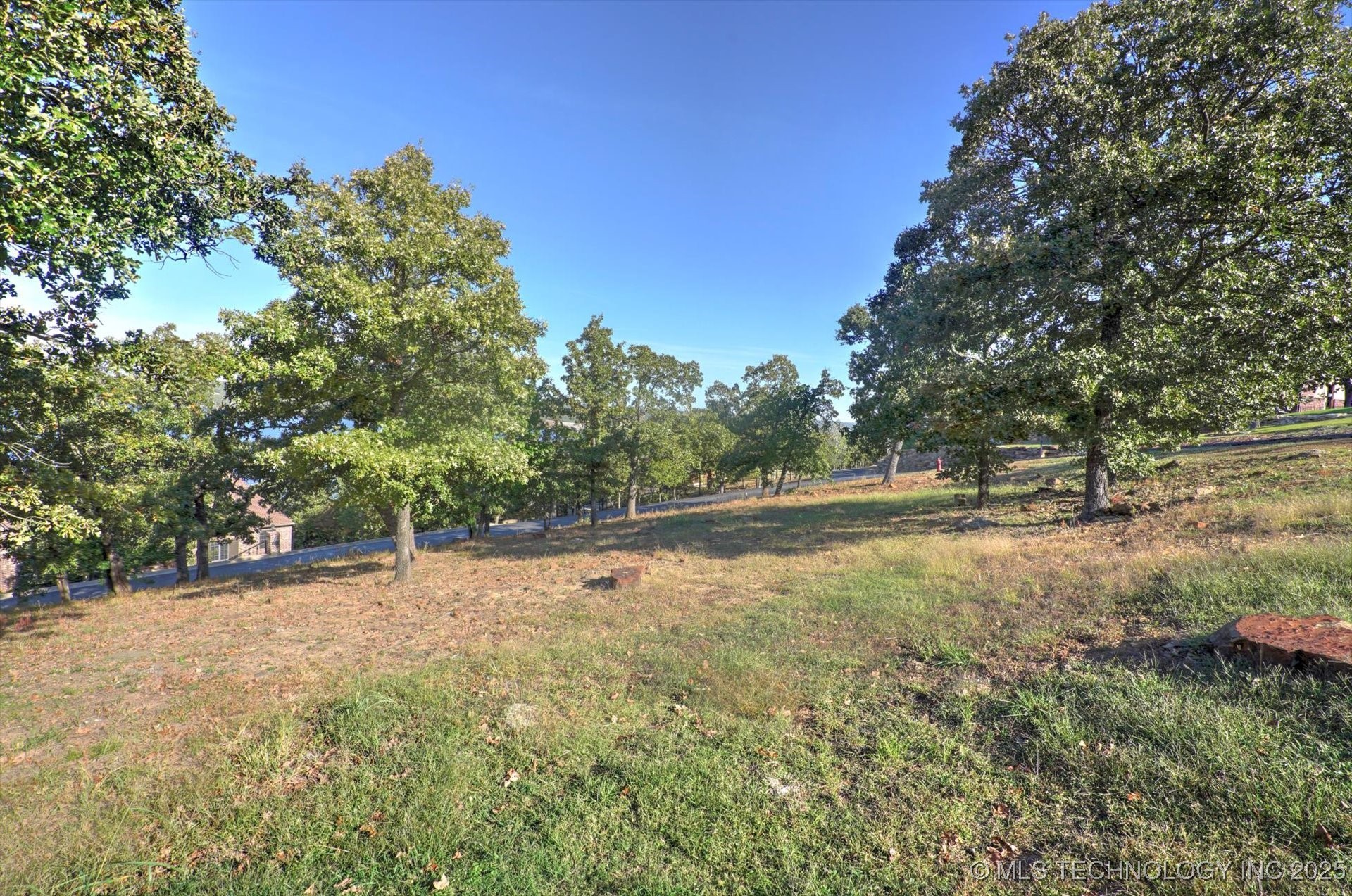 1 Lakeview Road Property Photo 5