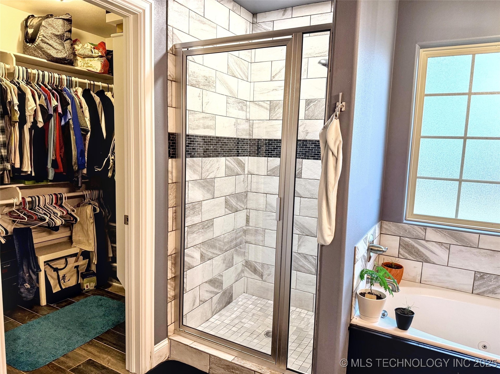 4236 Highland Drive Property Photo 15