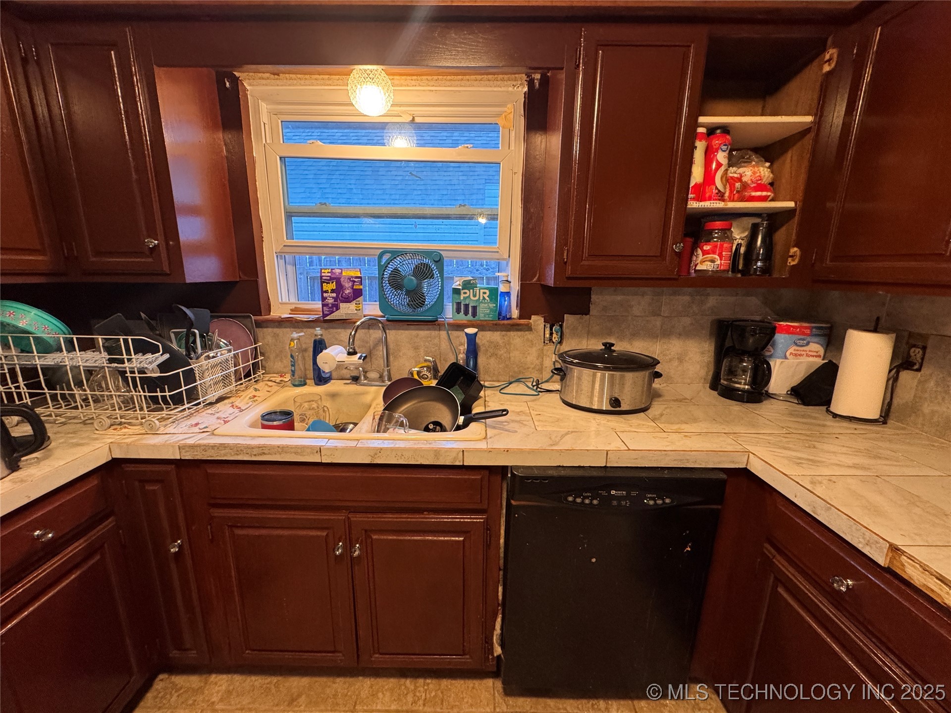 6109 E 91st Place Property Photo 9