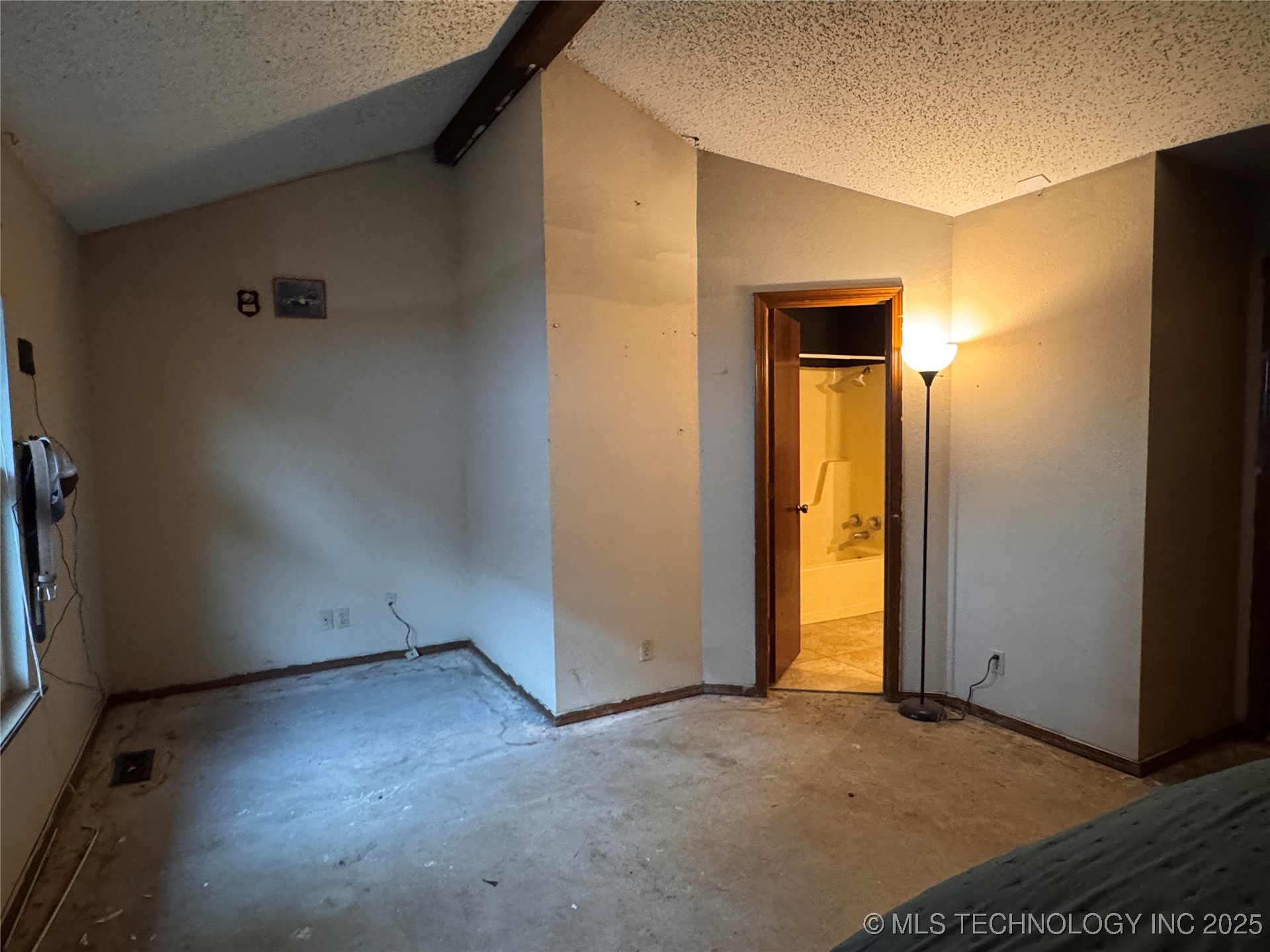 6109 E 91st Place Property Photo 17