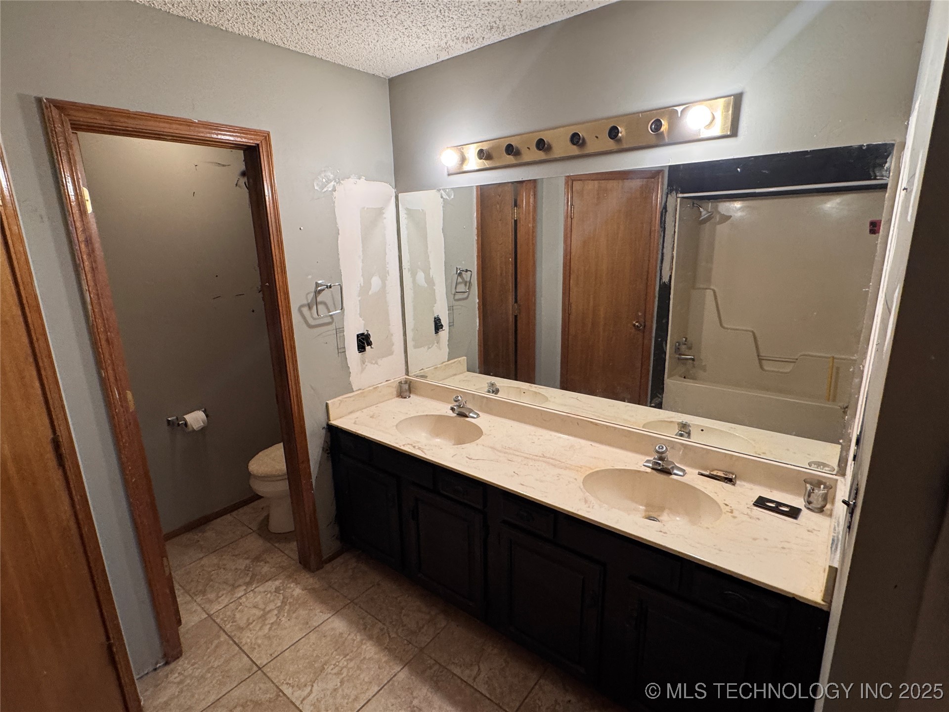 6109 E 91st Place Property Photo 19