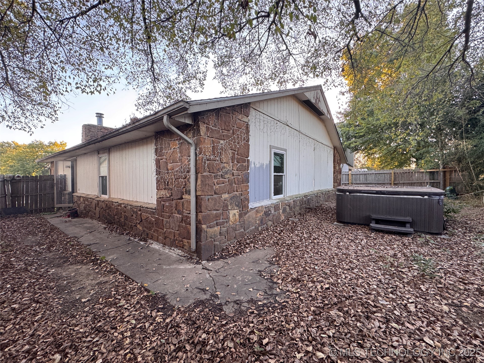 6109 E 91st Place Property Photo 23