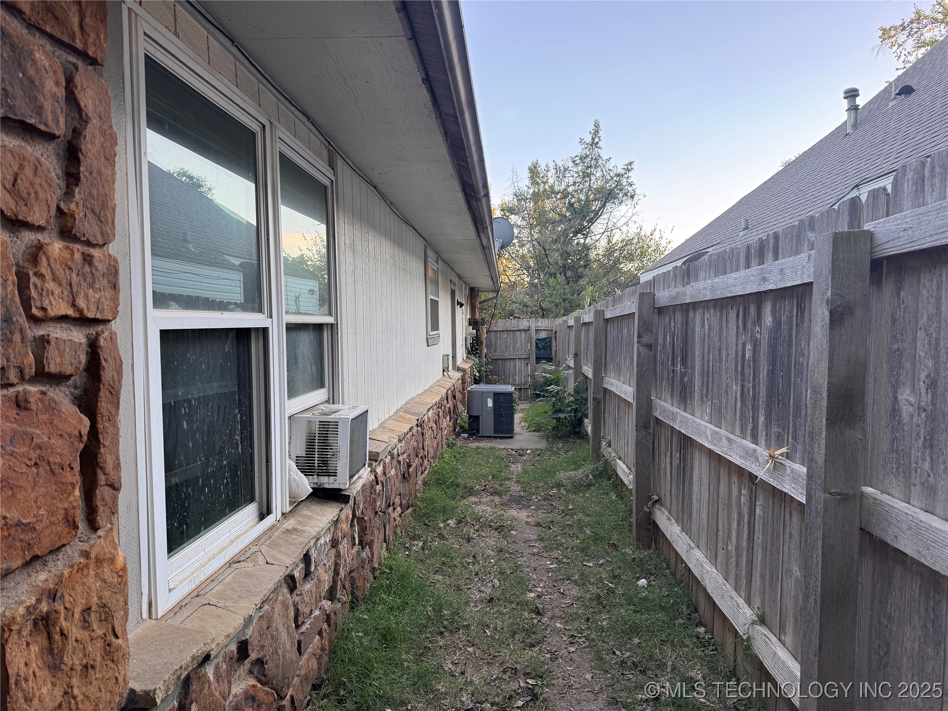 6109 E 91st Place Property Photo 25