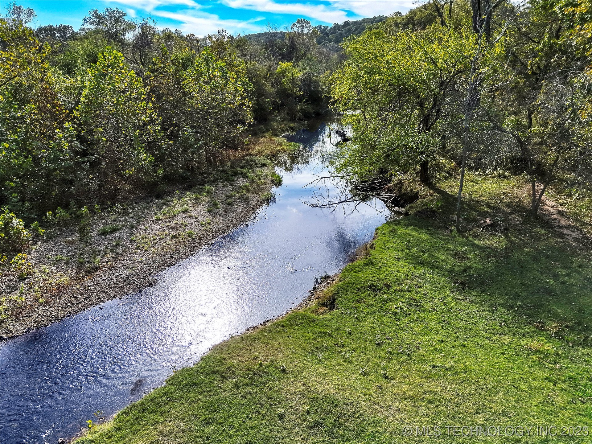 464220 E 888 Road Property Photo 2