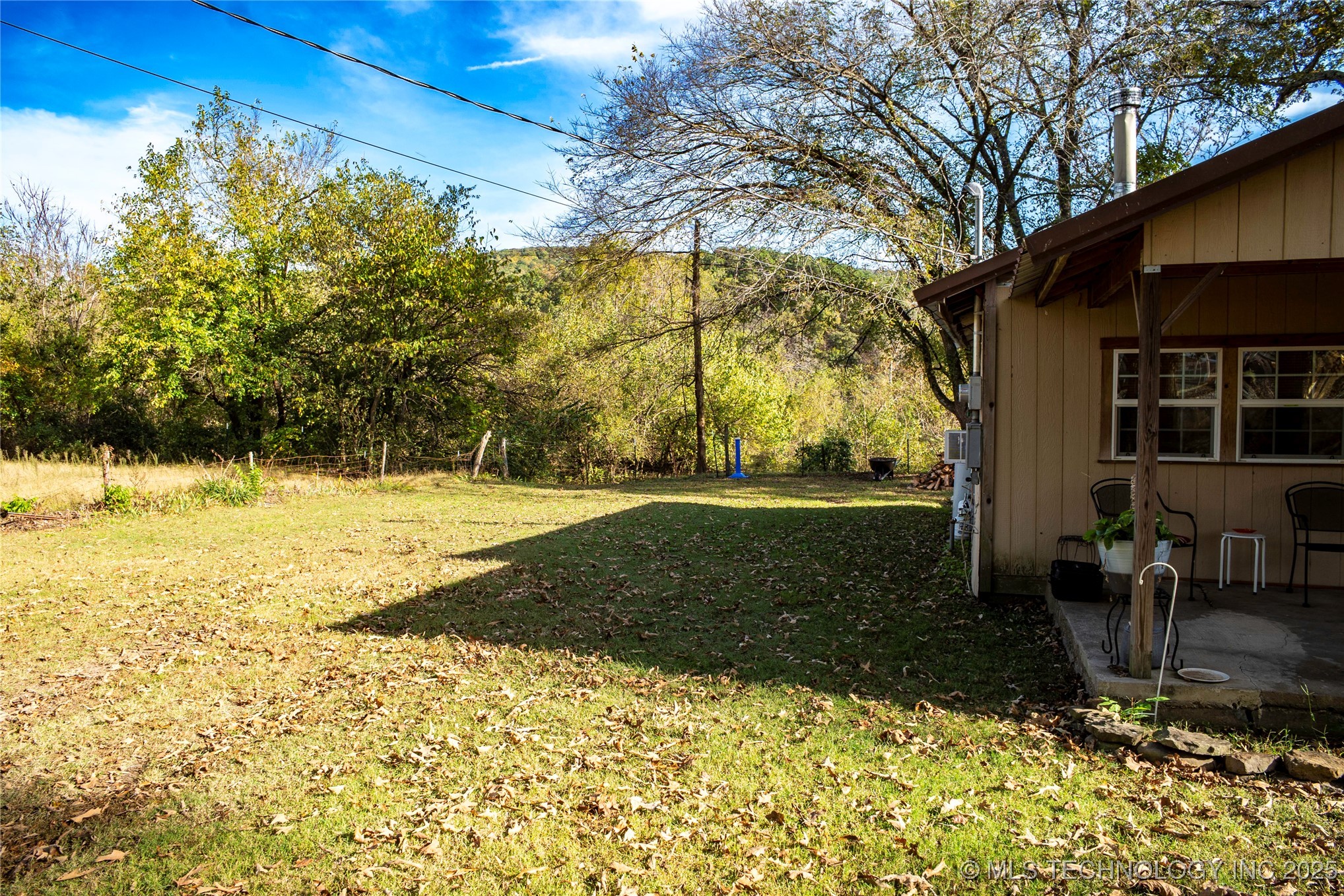 464220 E 888 Road Property Photo 6