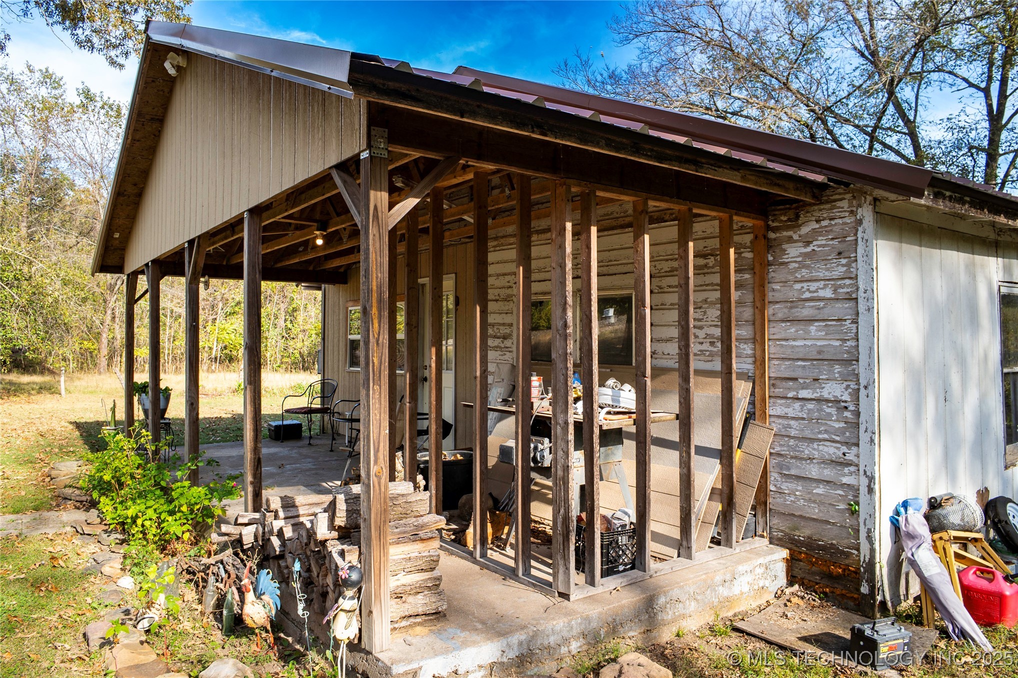 464220 E 888 Road Property Photo 8