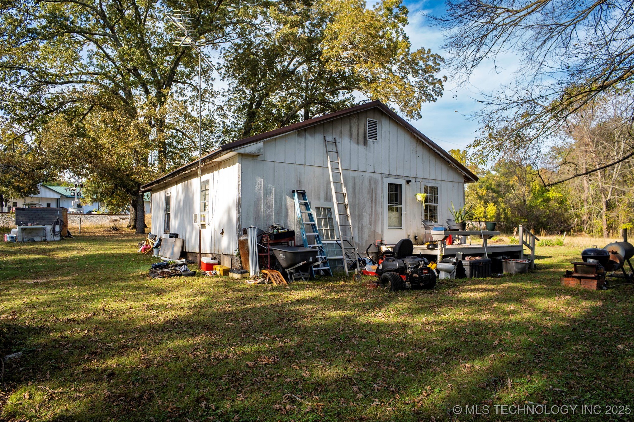 464220 E 888 Road Property Photo 13