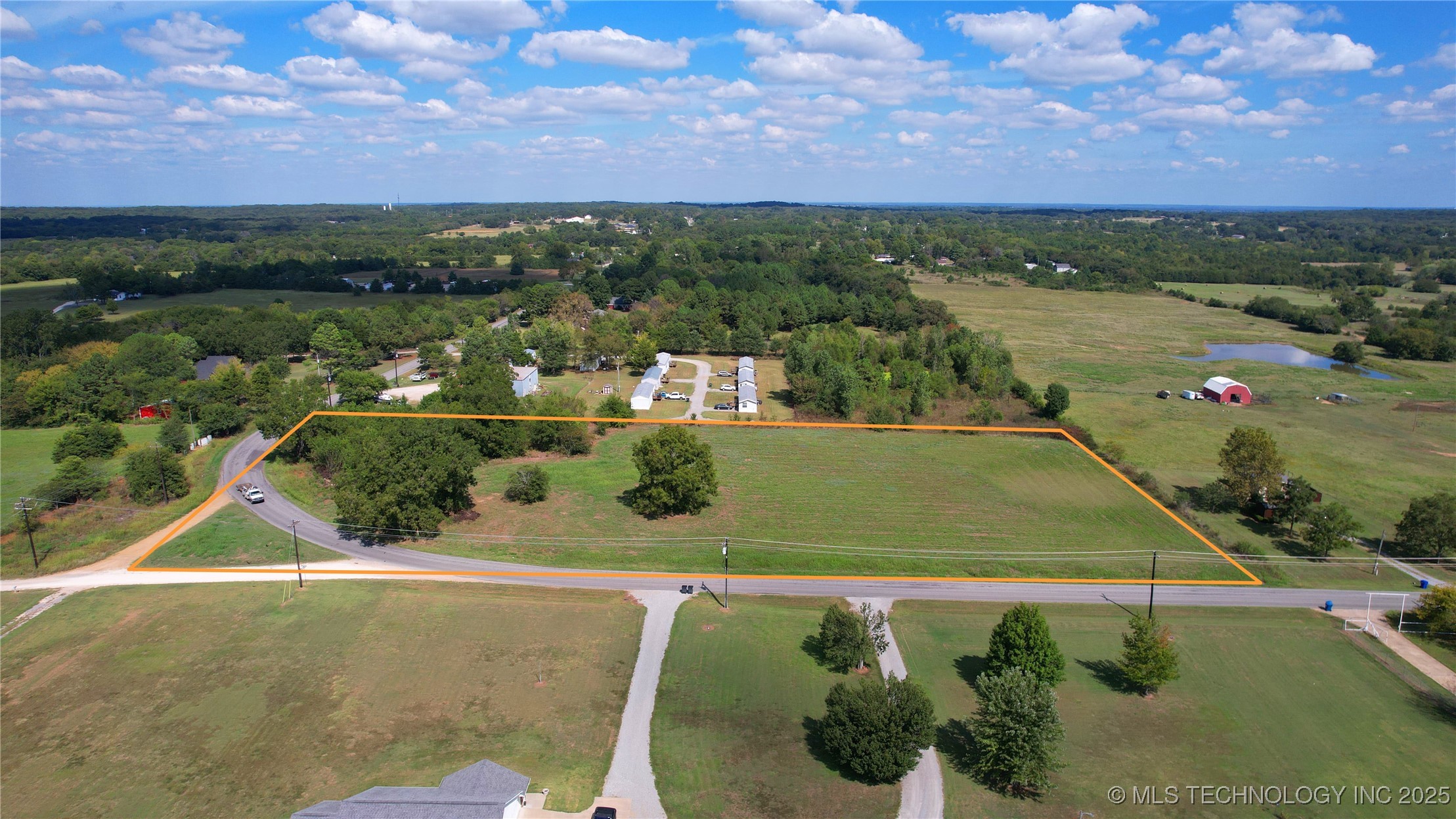 1900 Silo Road Property Photo 1