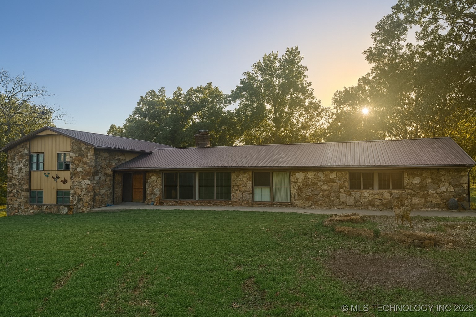 11451 S 652 Road Property Photo 1