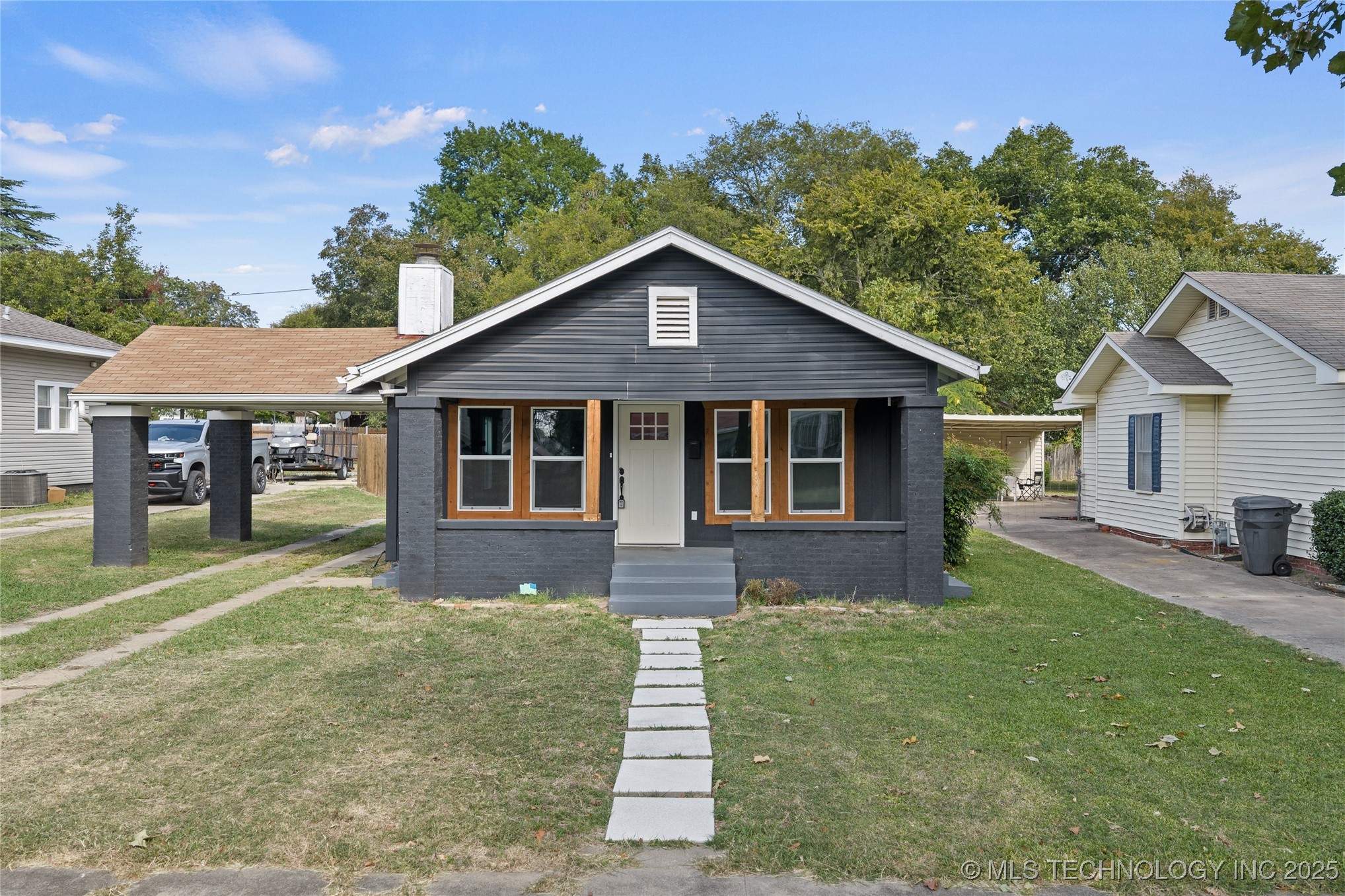 1317 3rd Avenue SW Property Photo 1