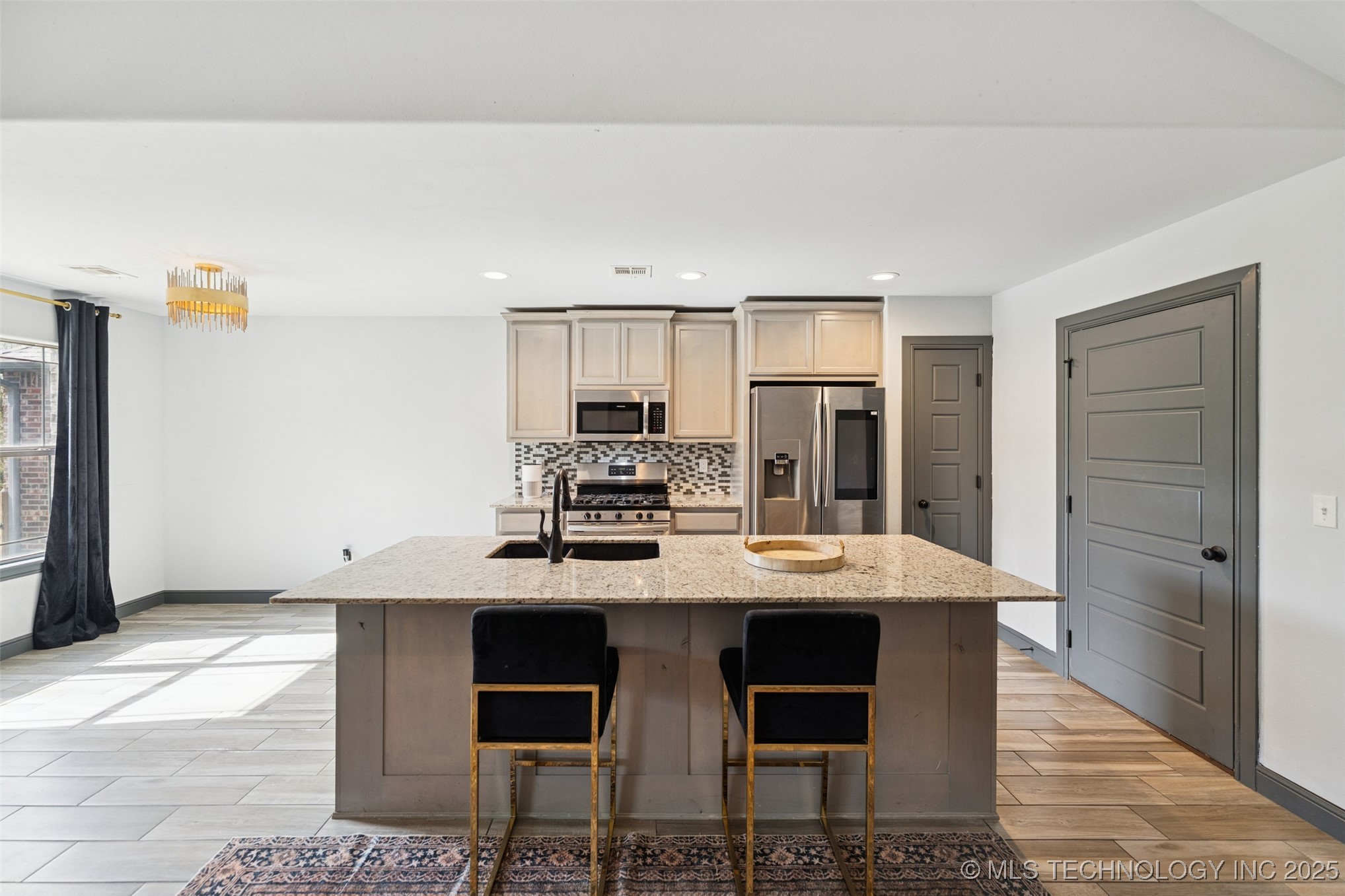 26822 E 143rd Street S Property Photo 5