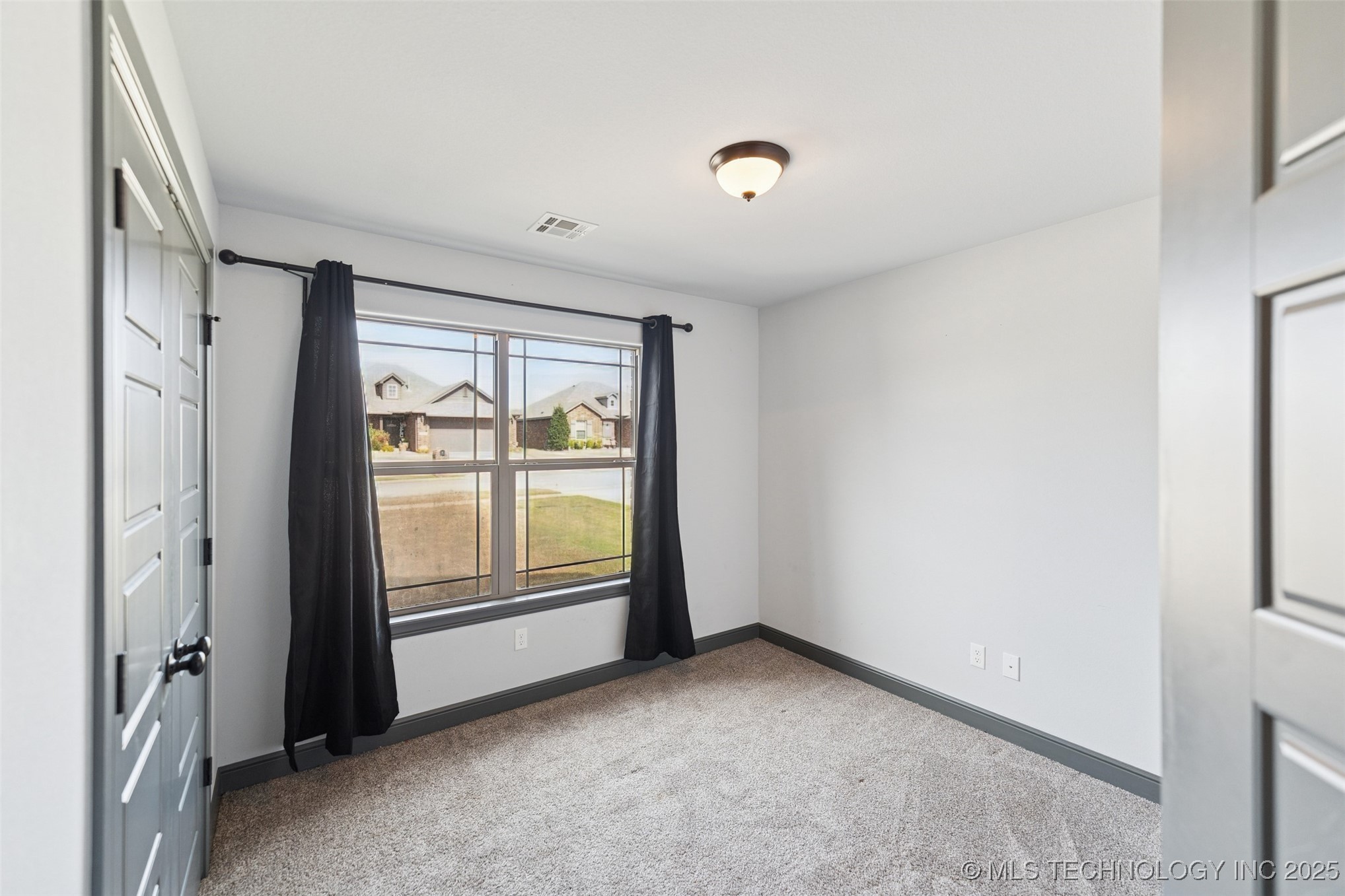 26822 E 143rd Street S Property Photo 12