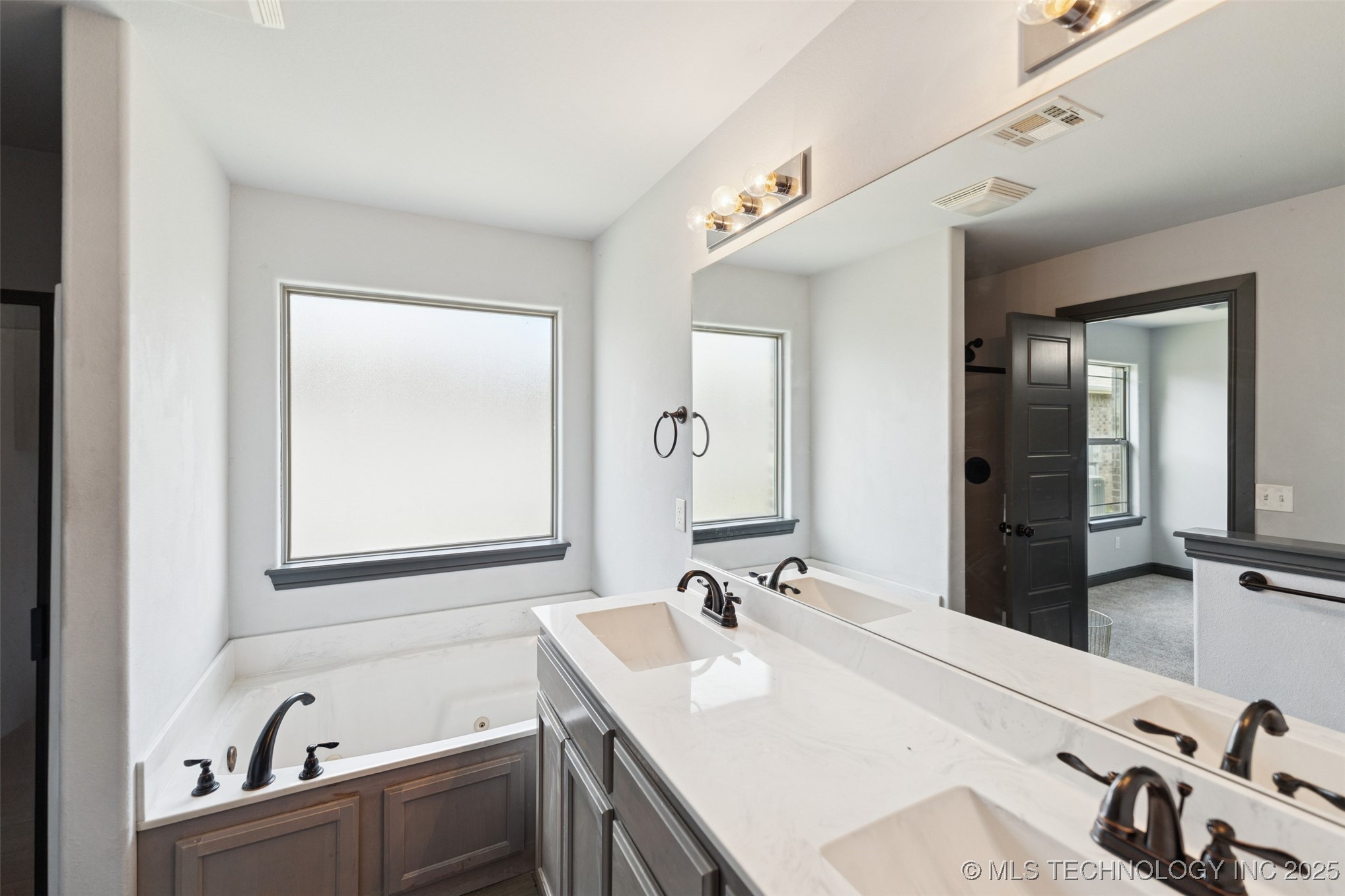 26822 E 143rd Street S Property Photo 16