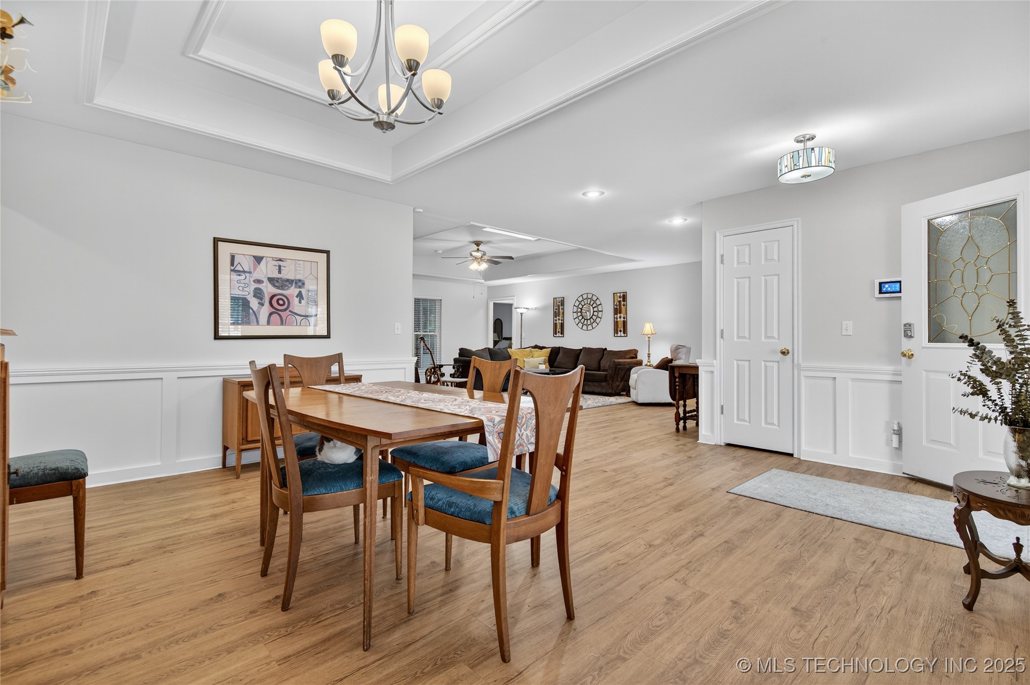 1935 Putnam Drive Property Photo 5