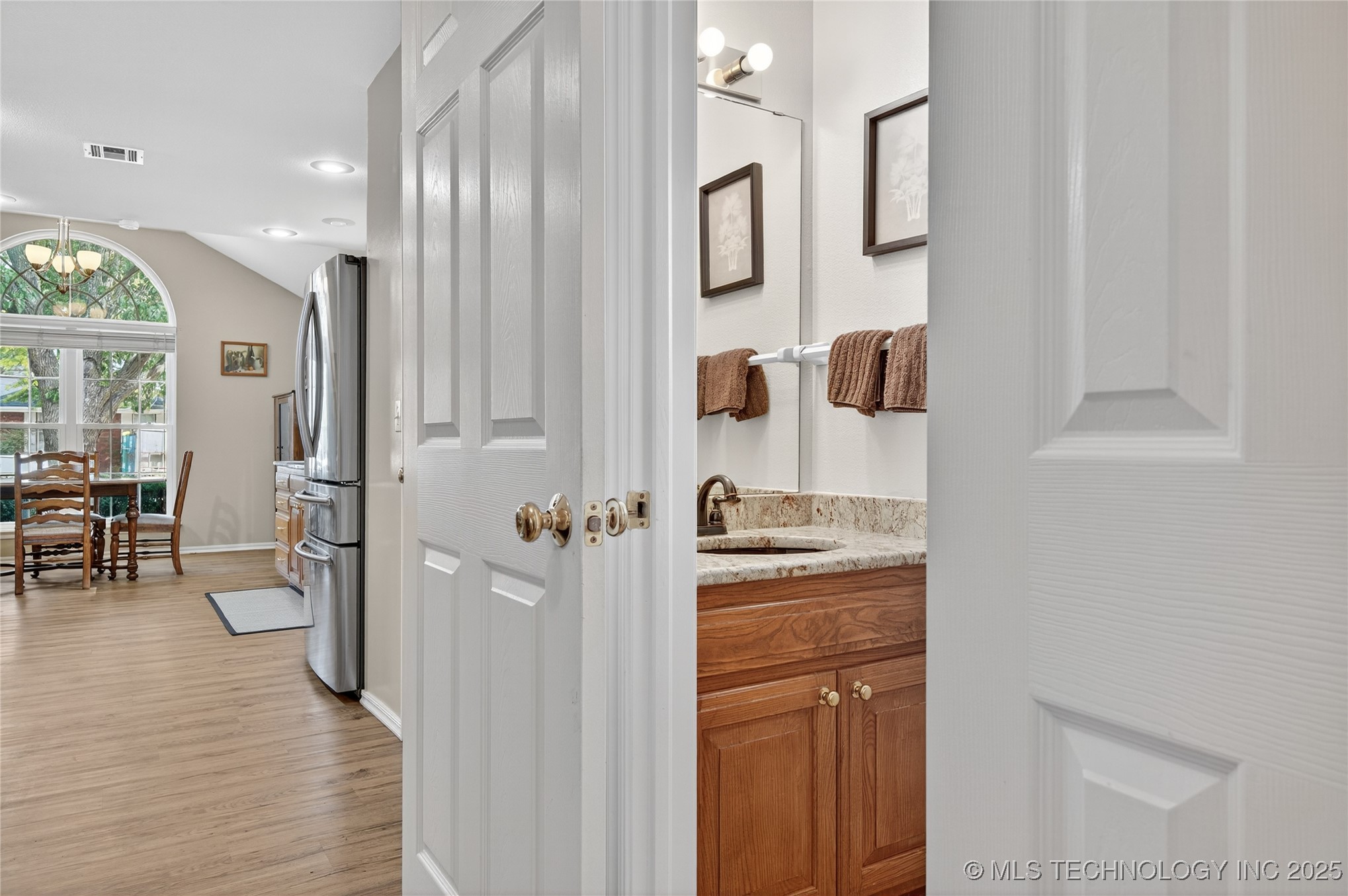 1935 Putnam Drive Property Photo 14