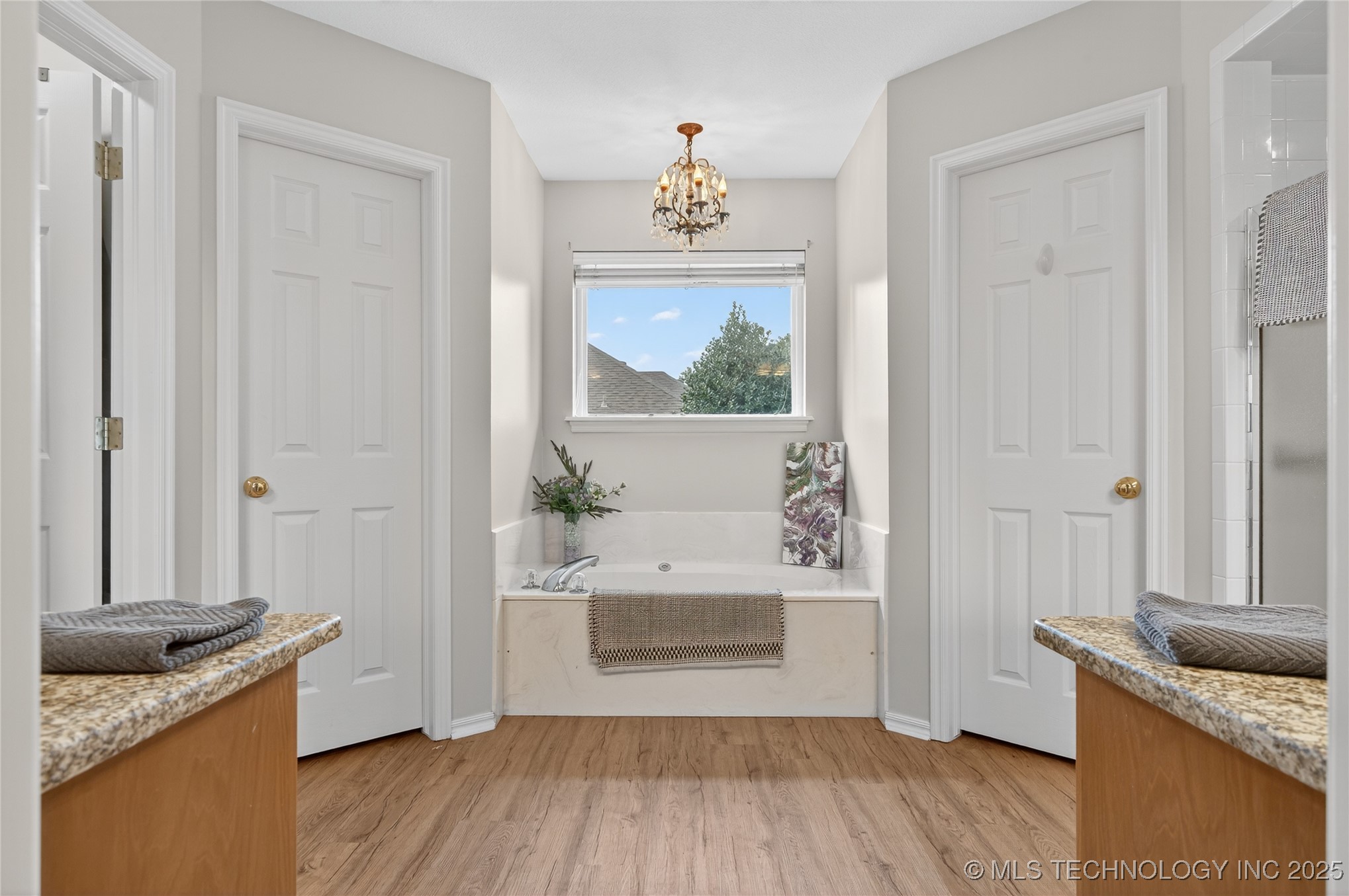 1935 Putnam Drive Property Photo 18