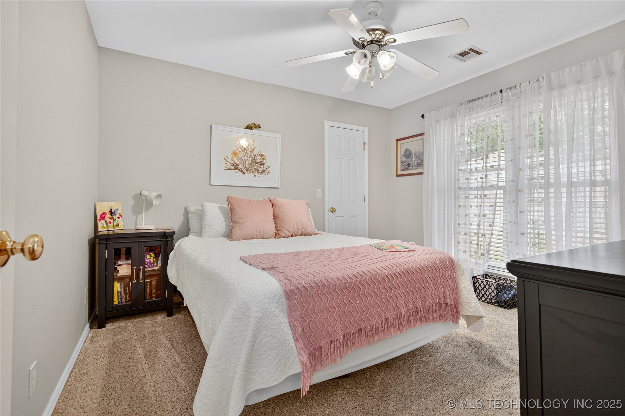 1935 Putnam Drive Property Photo 19