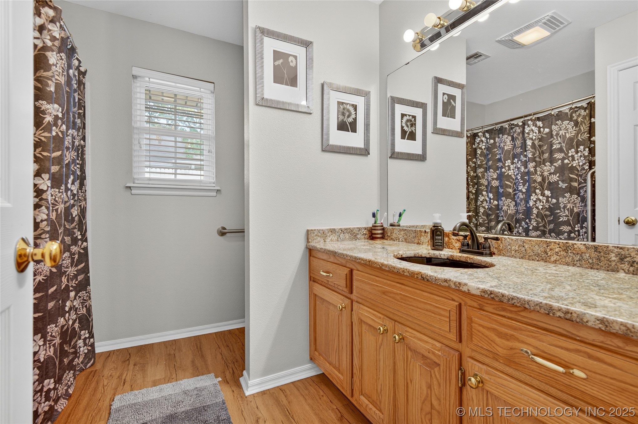 1935 Putnam Drive Property Photo 21