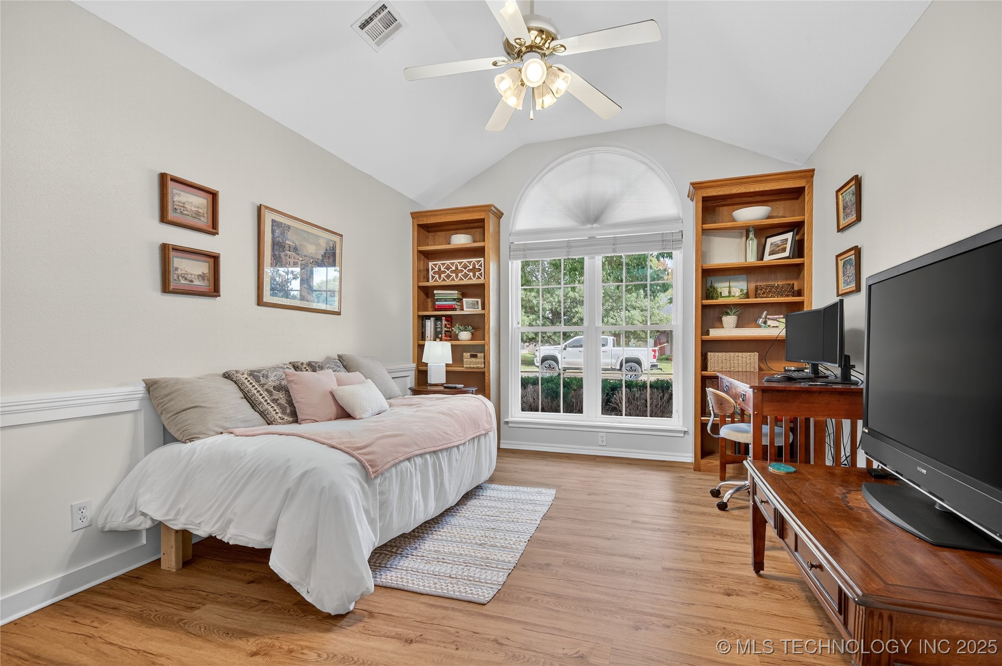 1935 Putnam Drive Property Photo 25