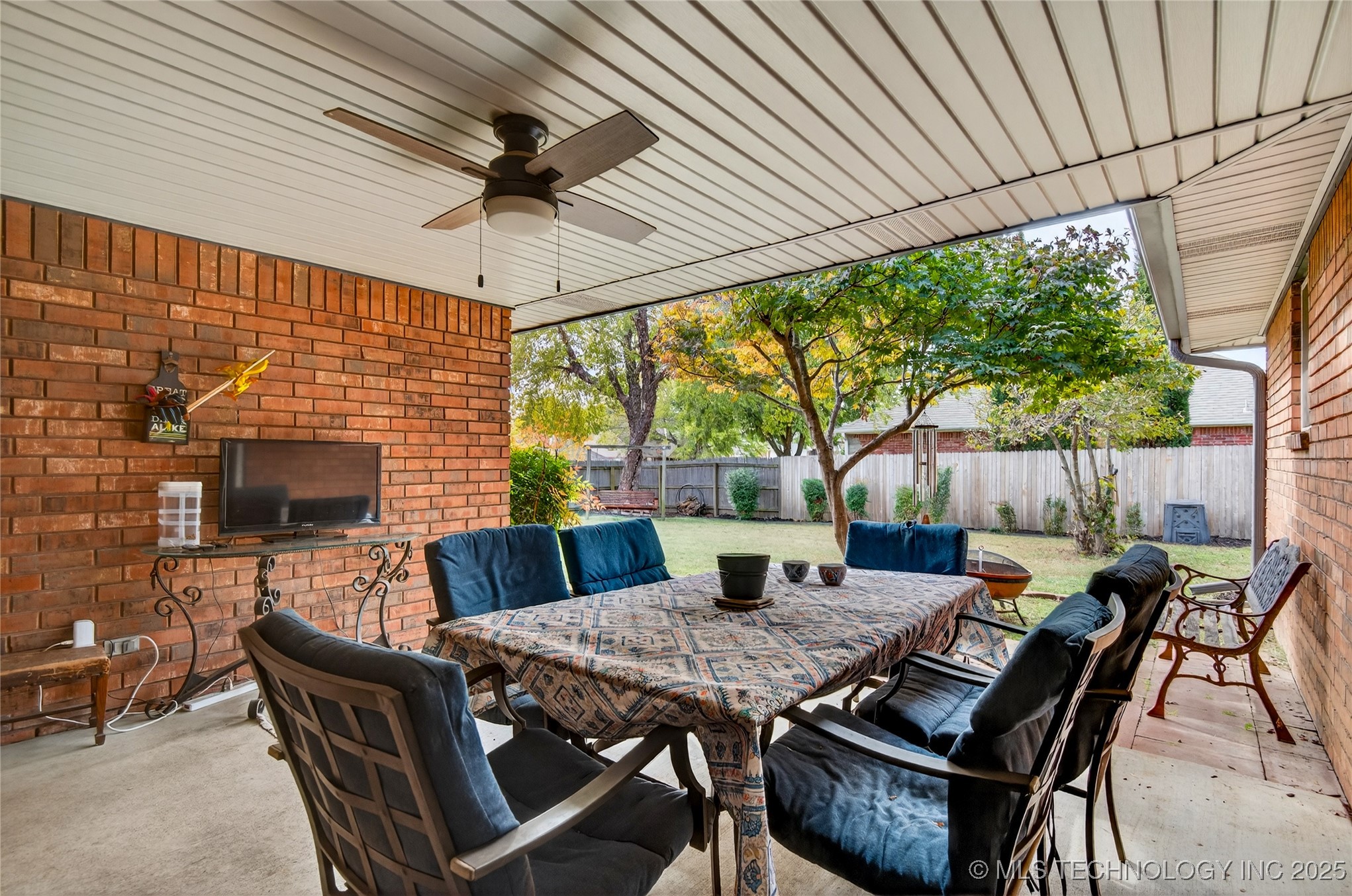 1935 Putnam Drive Property Photo 26