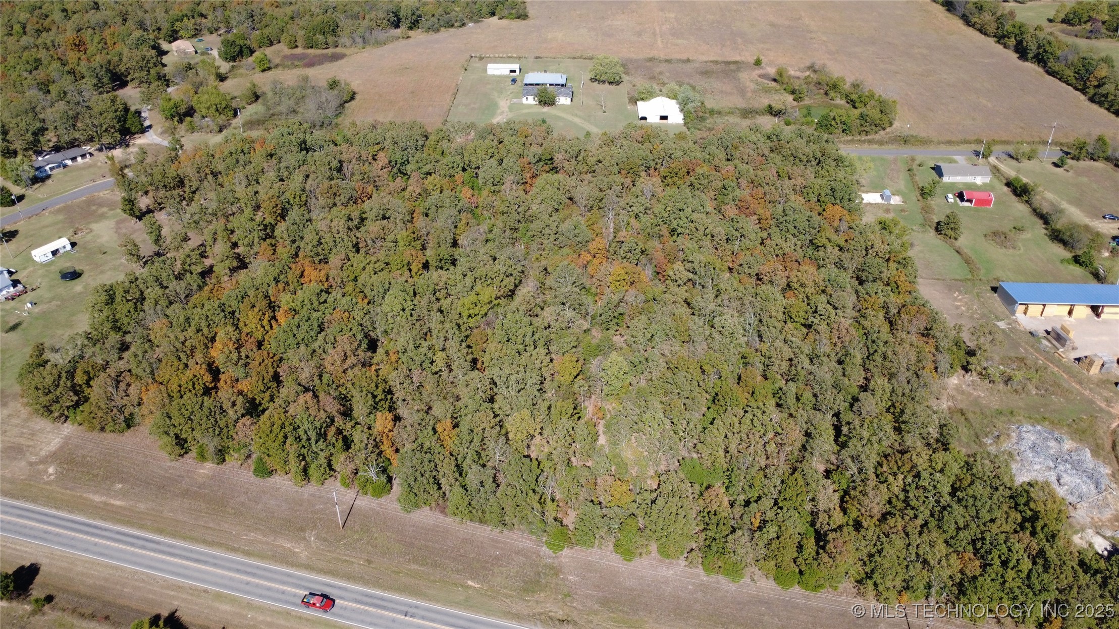 461685 E 770 Road Property Photo 5