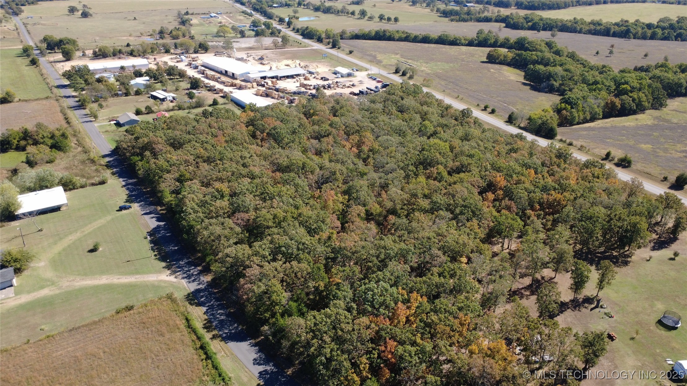 461685 E 770 Road Property Photo 10