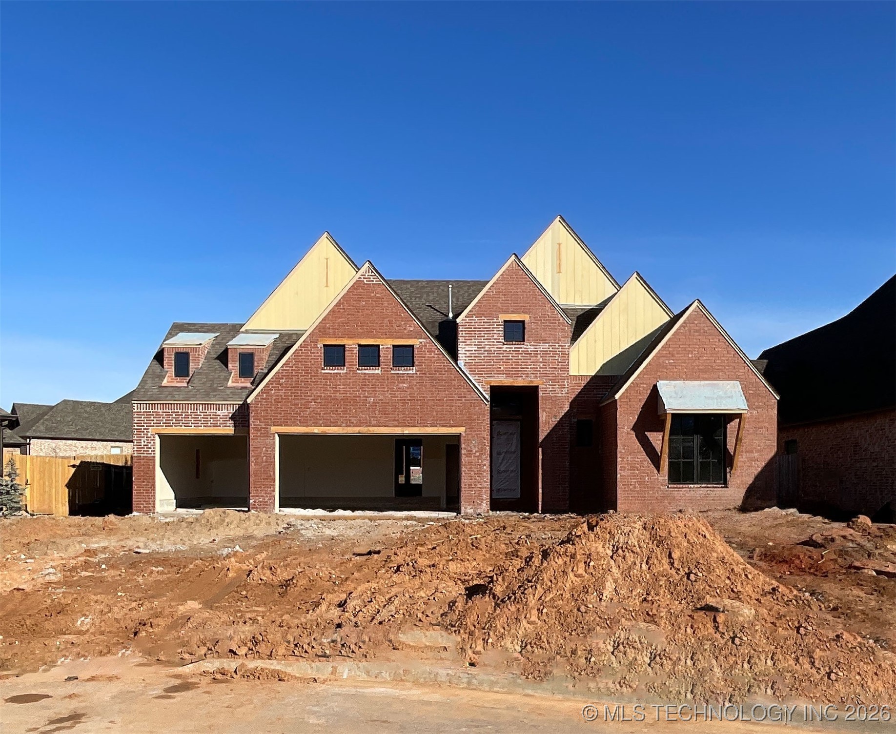 2802 W Van Buren Court Property Photo 1