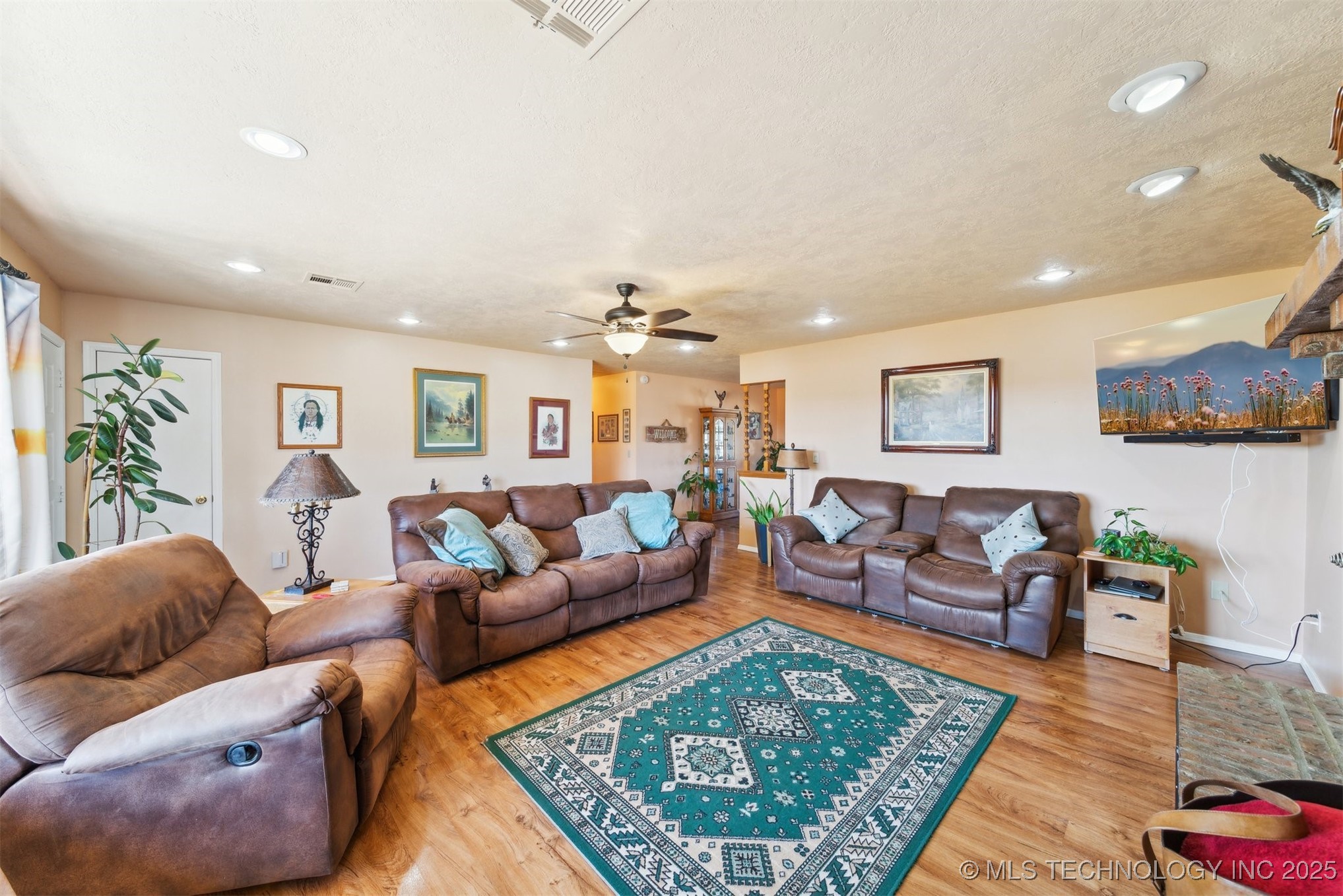 3901 E 440 Road Property Photo 7