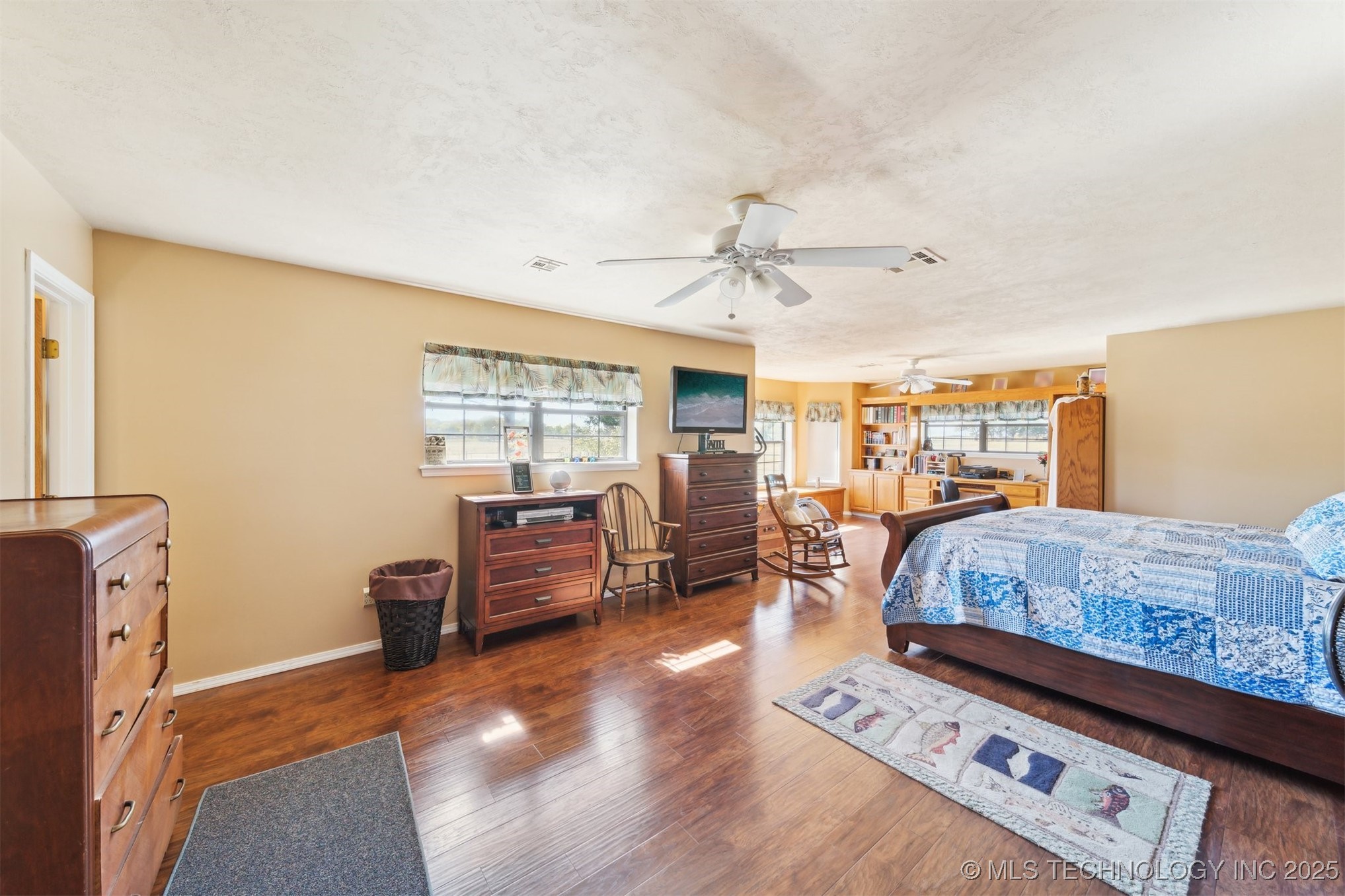 3901 E 440 Road Property Photo 8